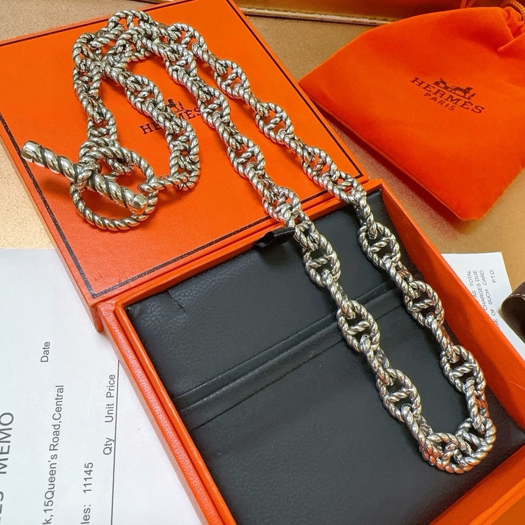 Collana Hermes Torino Twisted Chain Metallo argentato antico senza pietre preziose 60 cm