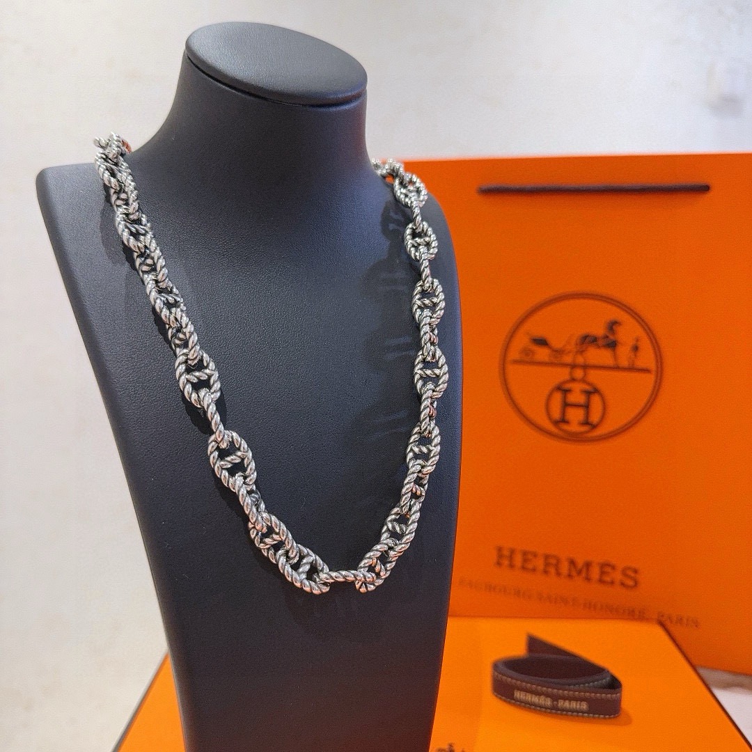 Collana Hermes Torino Twisted Chain Metallo argentato antico senza pietre preziose 60 cm