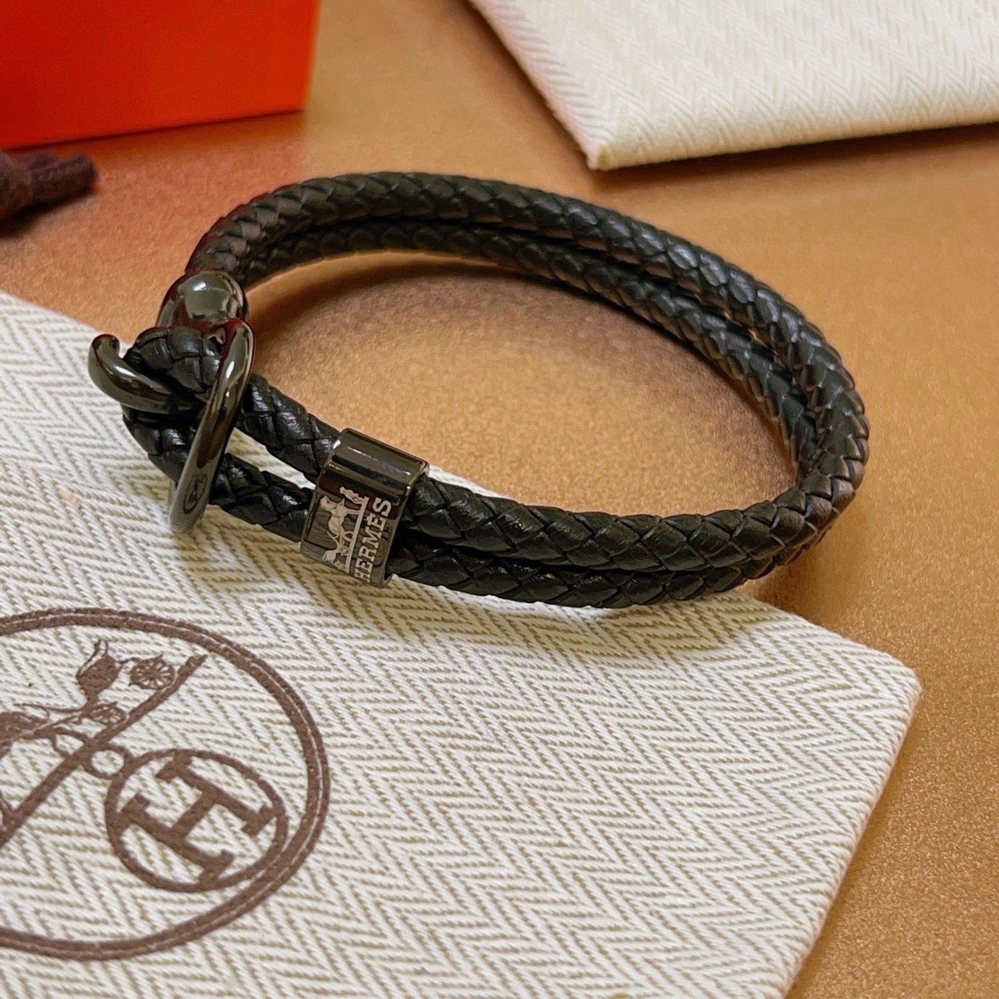 Bracciale Hermes serie H in pelle intrecciata nera con hardware in canna di fucile 19 cm