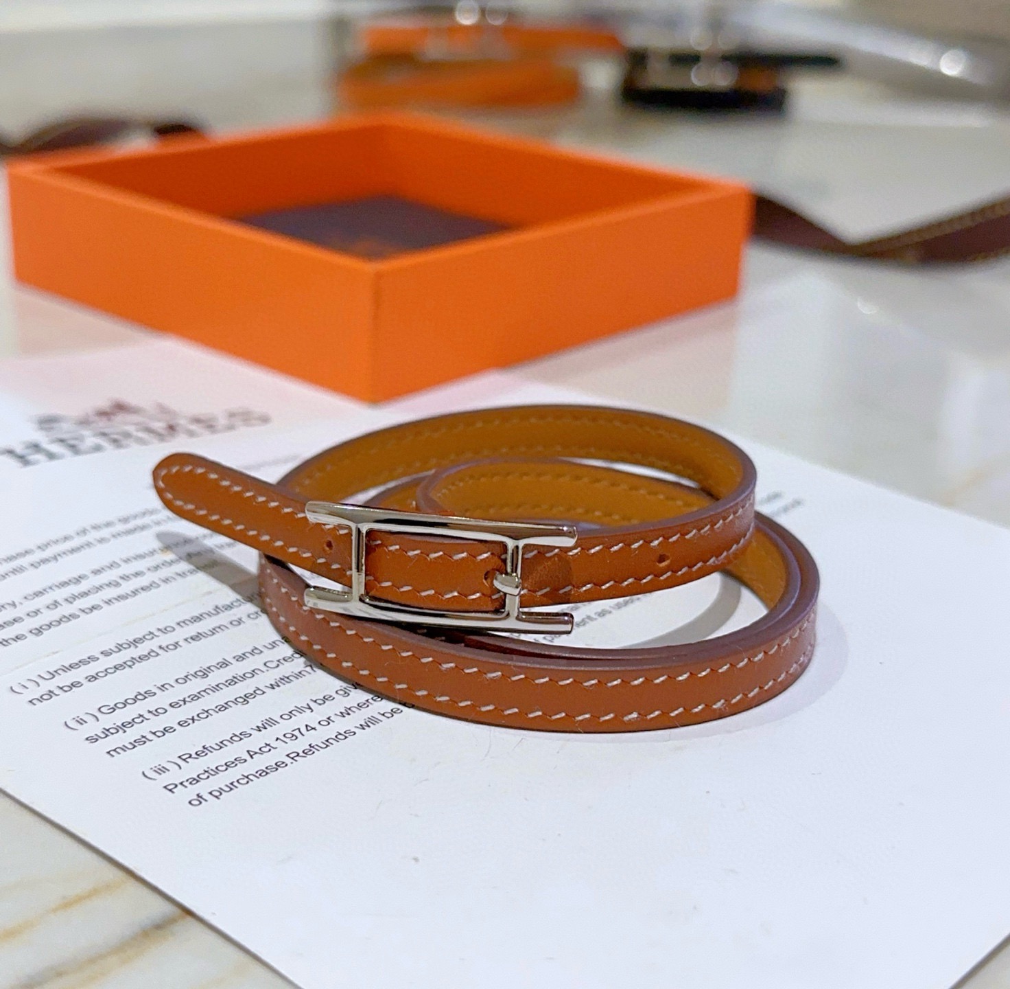 Bracciale Hermes Behapi Double Tour in pelle marrone chiaro con hardware in argento palladio regolabile in doppia lunghezza