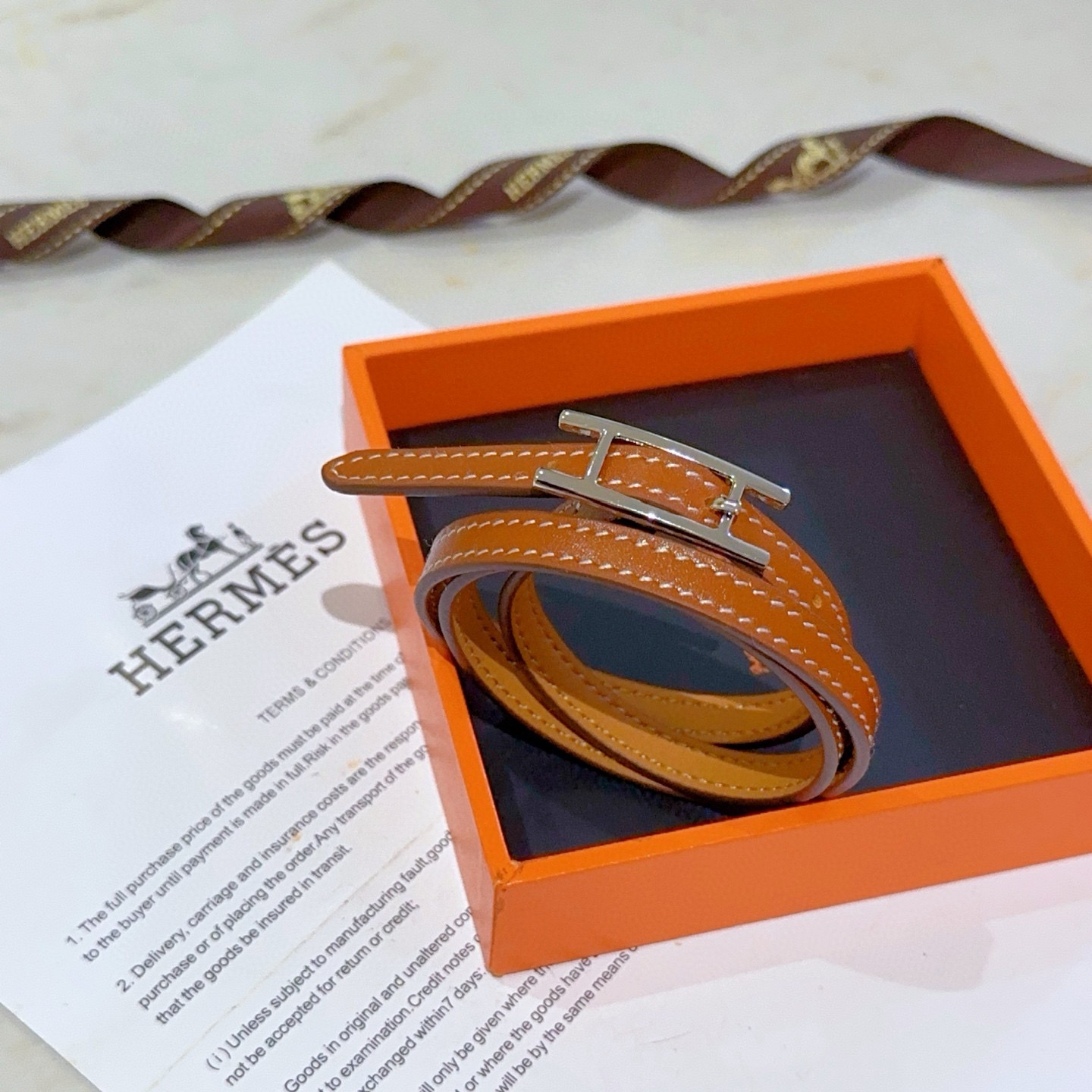 Bracciale Hermes Behapi Double Tour in pelle marrone chiaro con hardware in argento palladio regolabile in doppia lunghezza