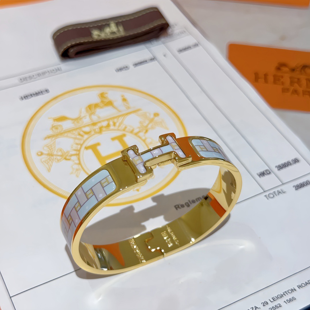 Bracciale Hermes Clic H in metallo color oro con smalto PM azzurro e bianco