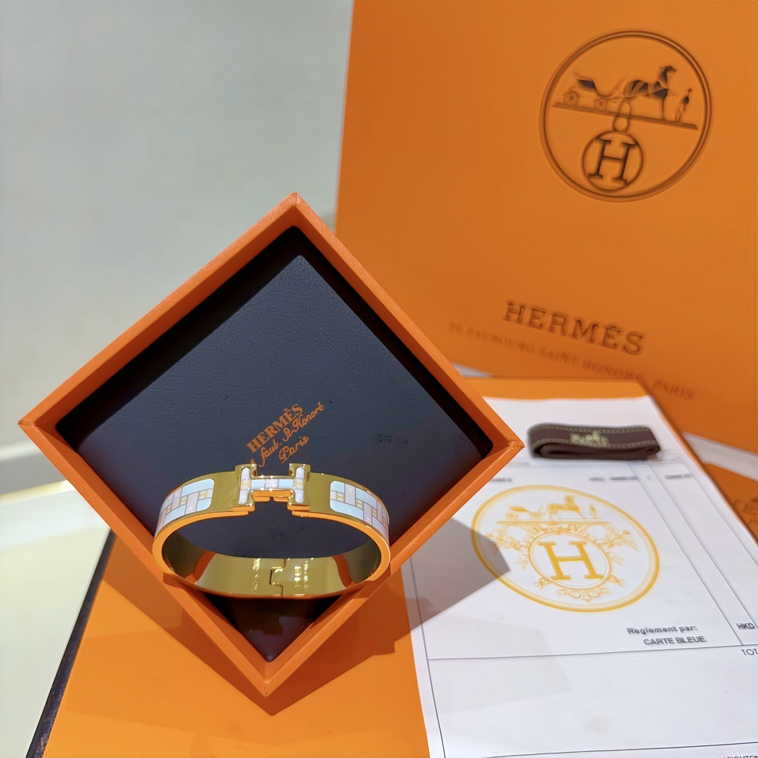 Bracciale Hermes Clic H in metallo color oro con smalto PM azzurro e bianco