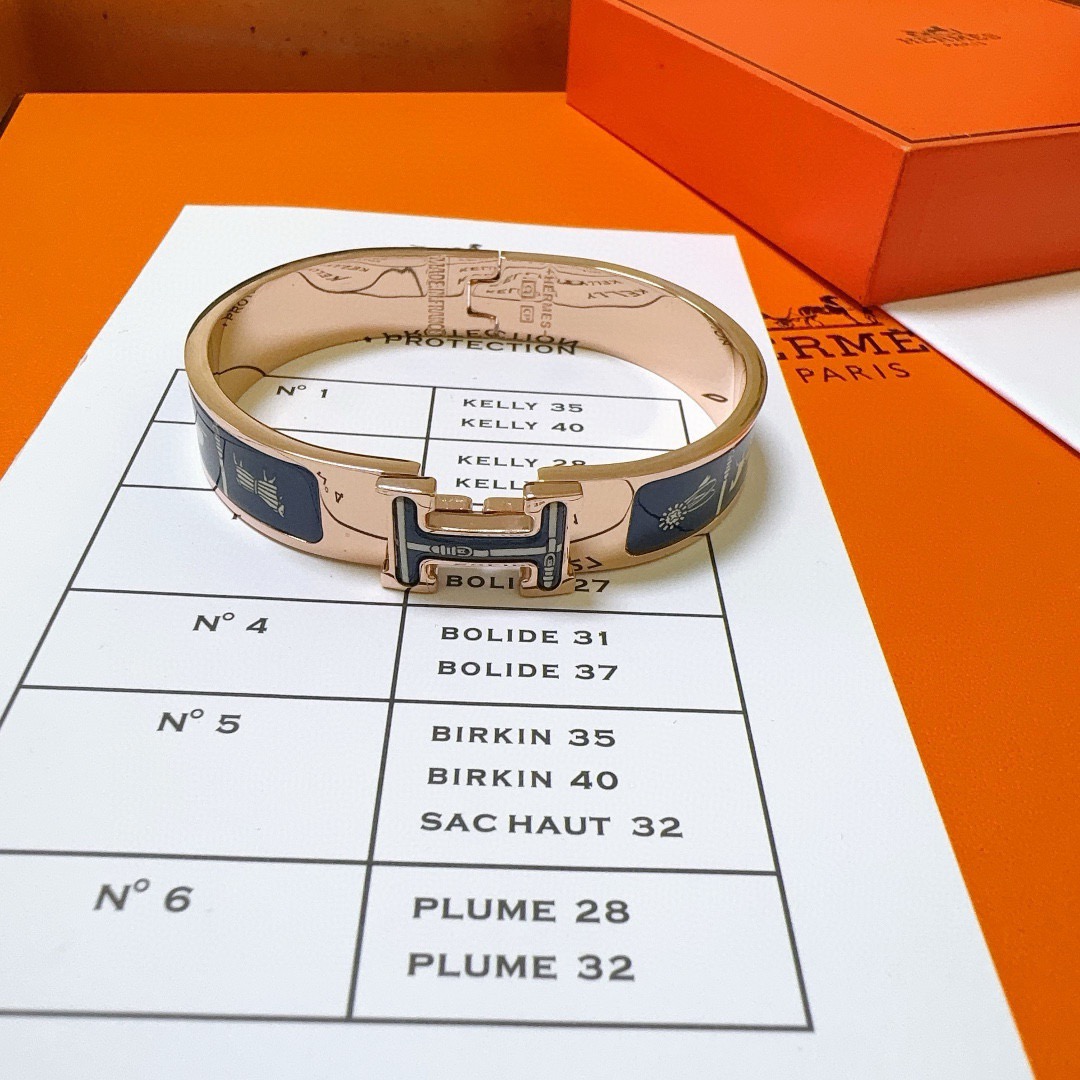 Bracciale Hermes Clic H in metallo placcato oro rosa con smalto blu navy 17 cm