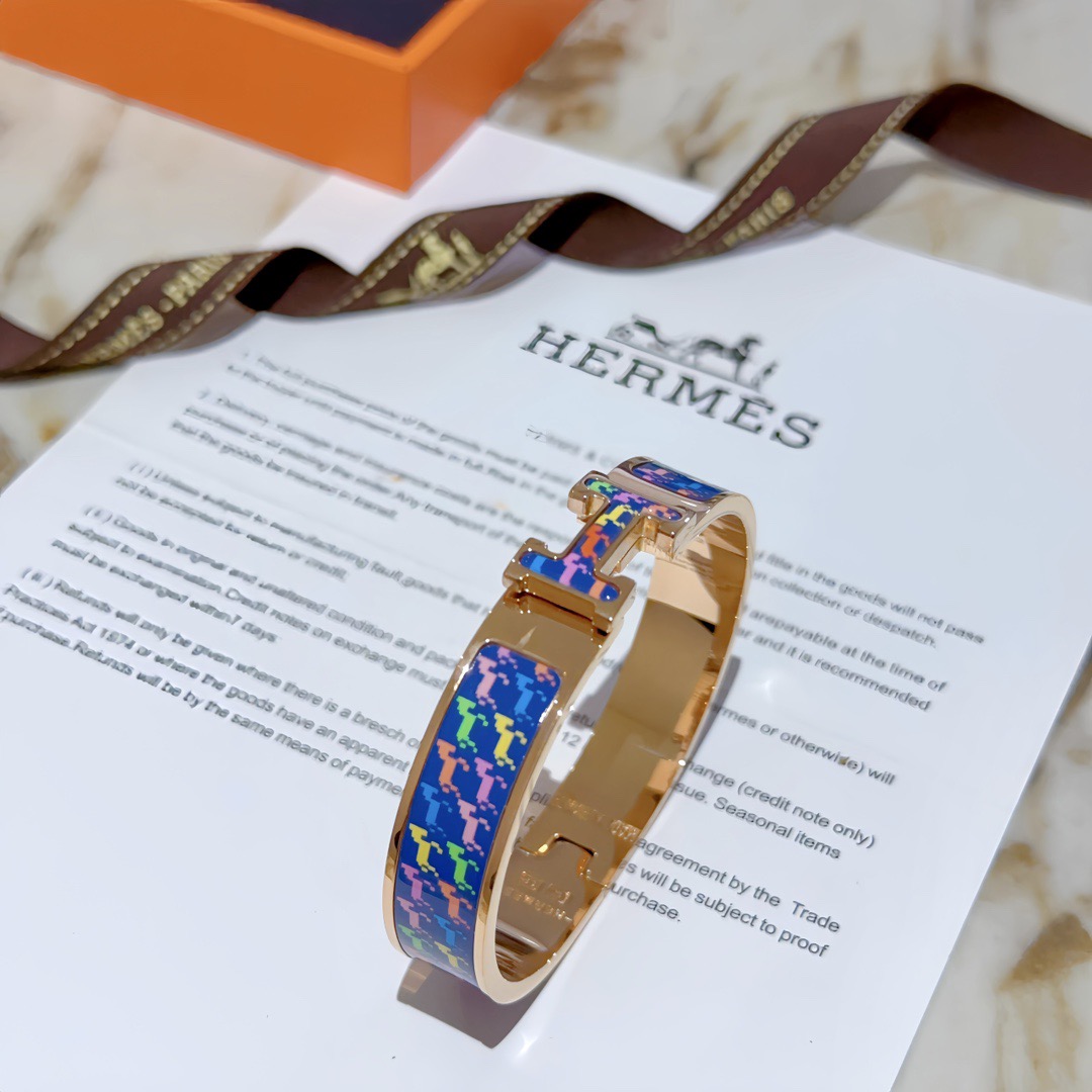 Bracciale Hermes Clic H Pop Horse Metallo placcato oro rosa con smalto blu con stampa cavallo multicolore PM