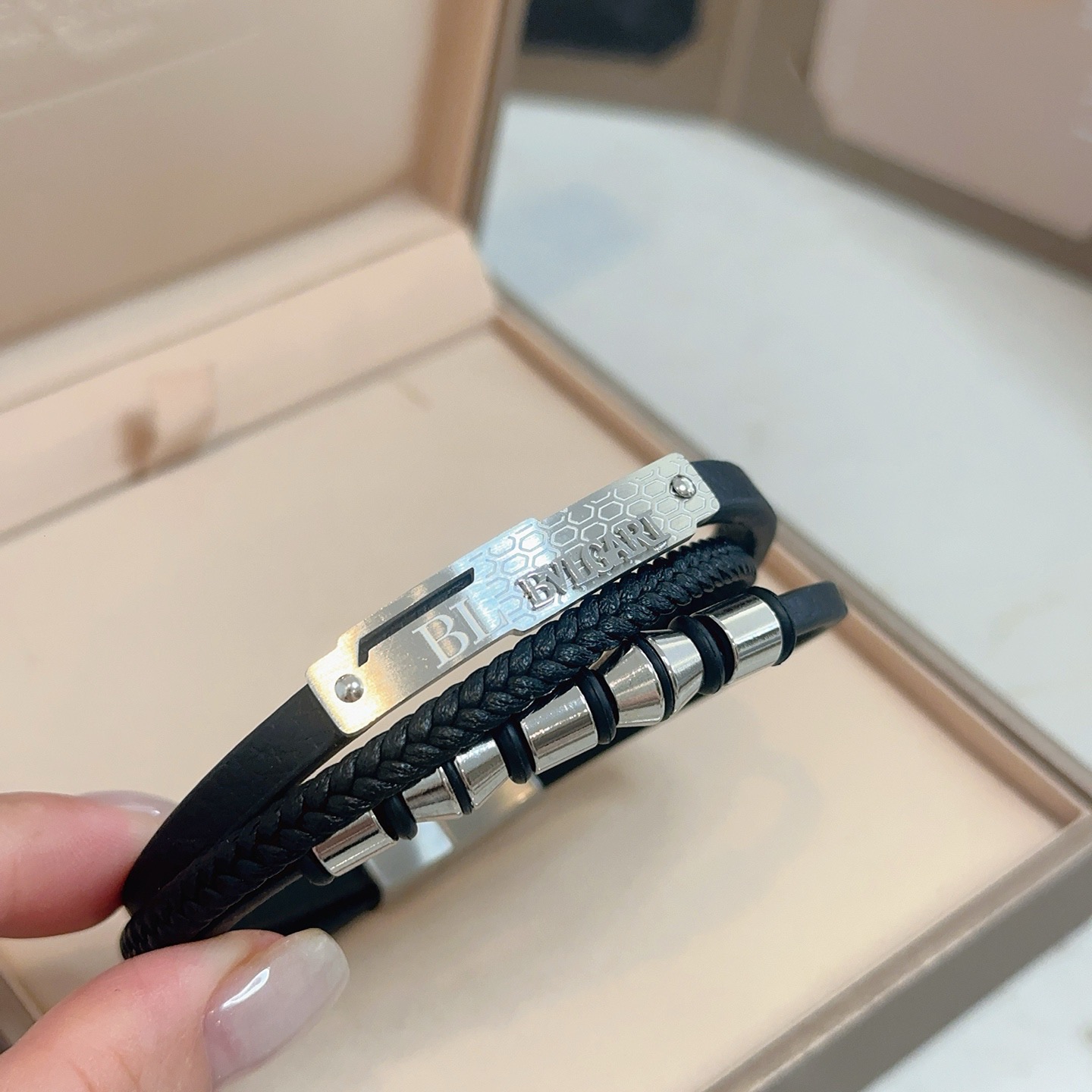 Bvlgari Serpenti bracelet Black leather with silver-toned metal hardware 19cm