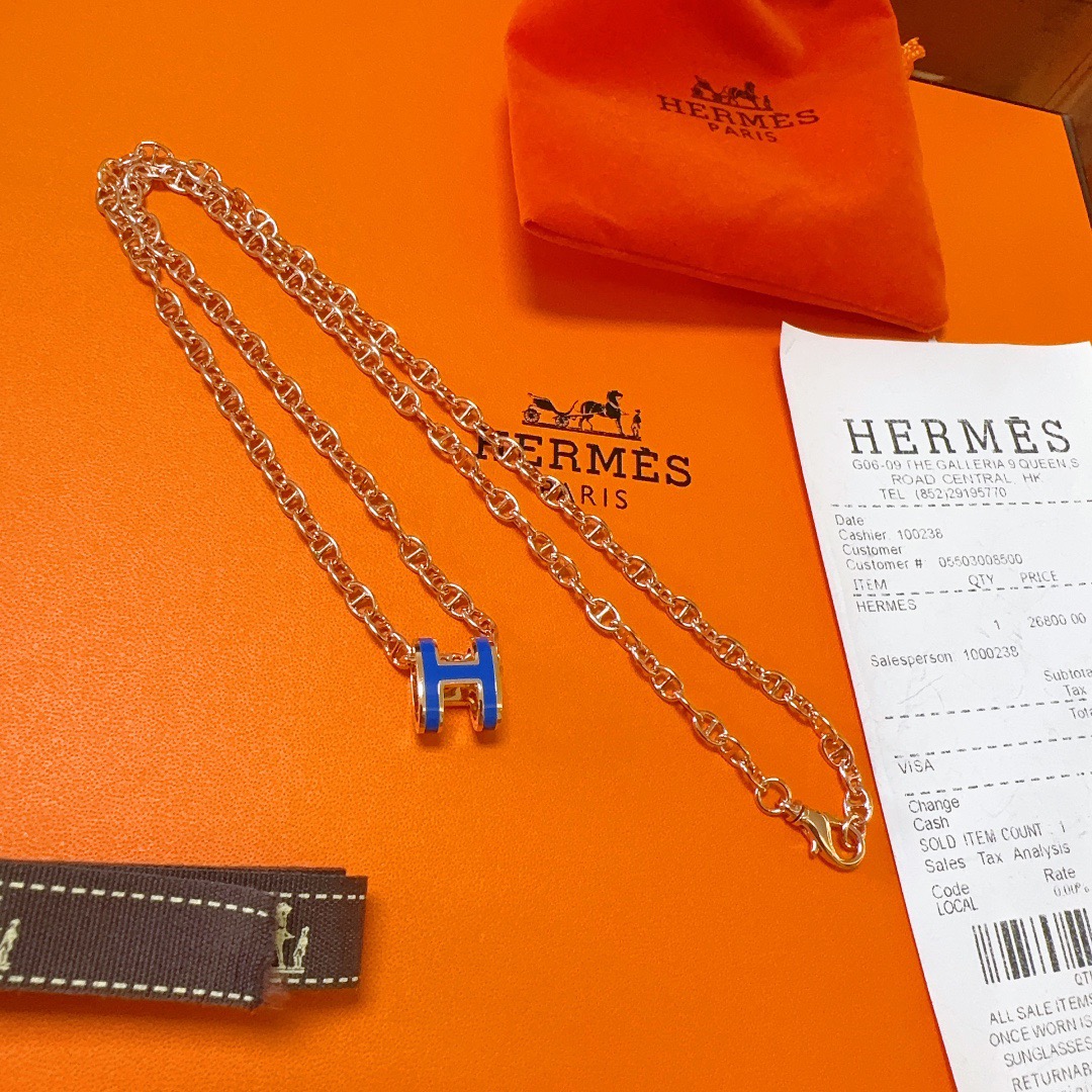 Collana Hermes Pop H in metallo oro rosa con smalto blu 40 cm