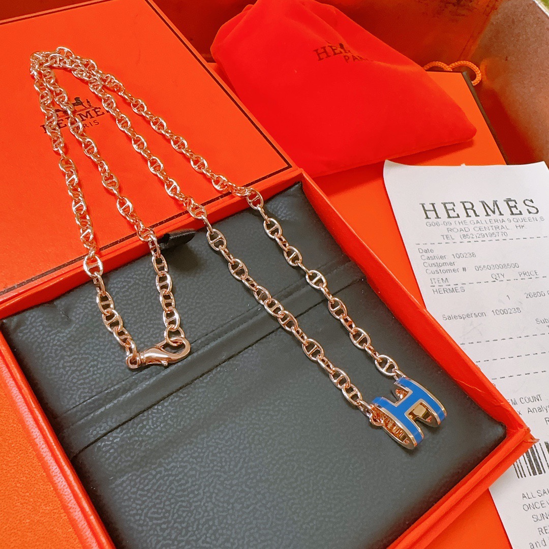 Collana Hermes Pop H in metallo oro rosa con smalto blu 40 cm