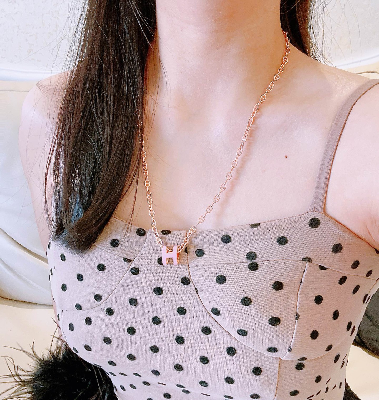 Collana Hermes Pop H Metallo oro rosa con smalto rosa chiaro 40 cm