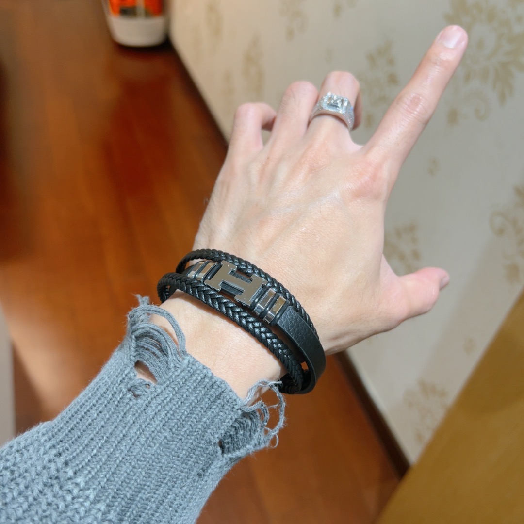 Bracciale Hermes New Anger Forest H Logo Bracciale in pelle intrecciata Pelle intrecciata nera Hardware in metallo placcato palladio argentato 19 cm