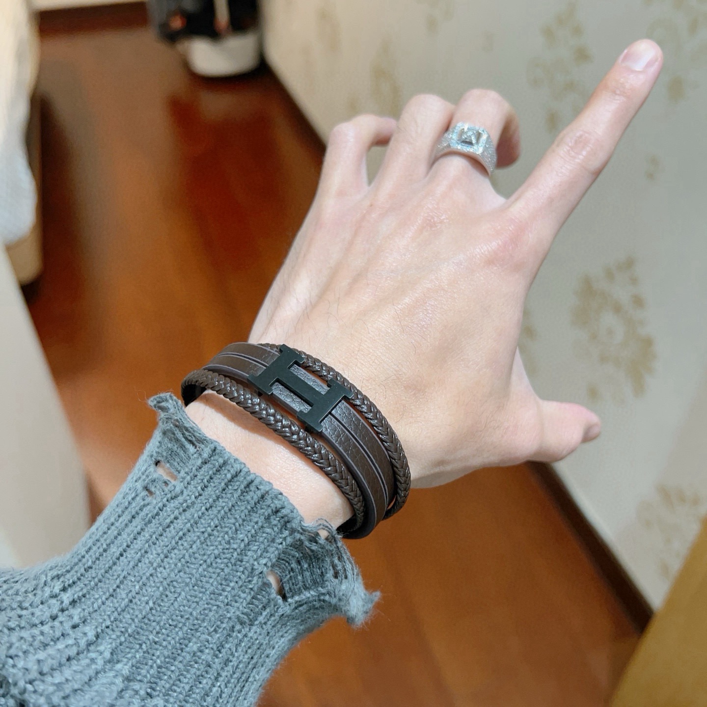 Pulseira Hermes H couro preto fosco metal marrom escuro 19 cm