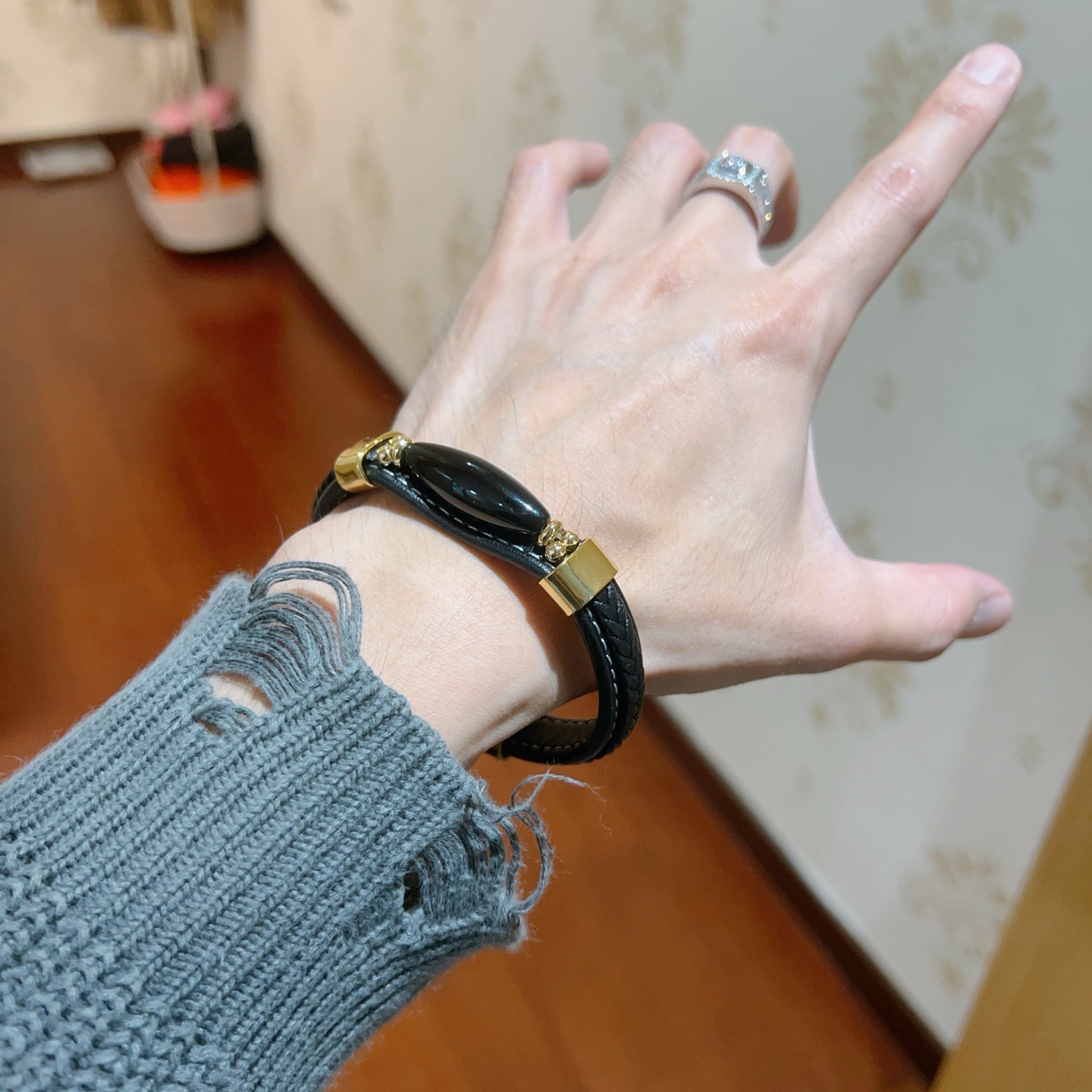 Bracciale Hermes Anger Forest Pelle intrecciata nera con hardware in metallo color oro e accento in onice nero 18 cm