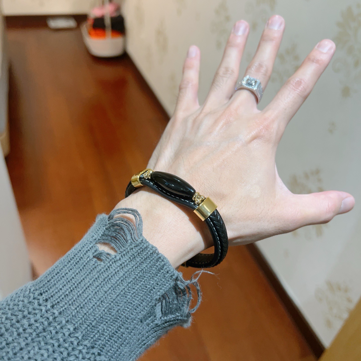 Bracciale Hermes Anger Forest Pelle intrecciata nera con hardware in metallo color oro e accento in onice nero 18 cm