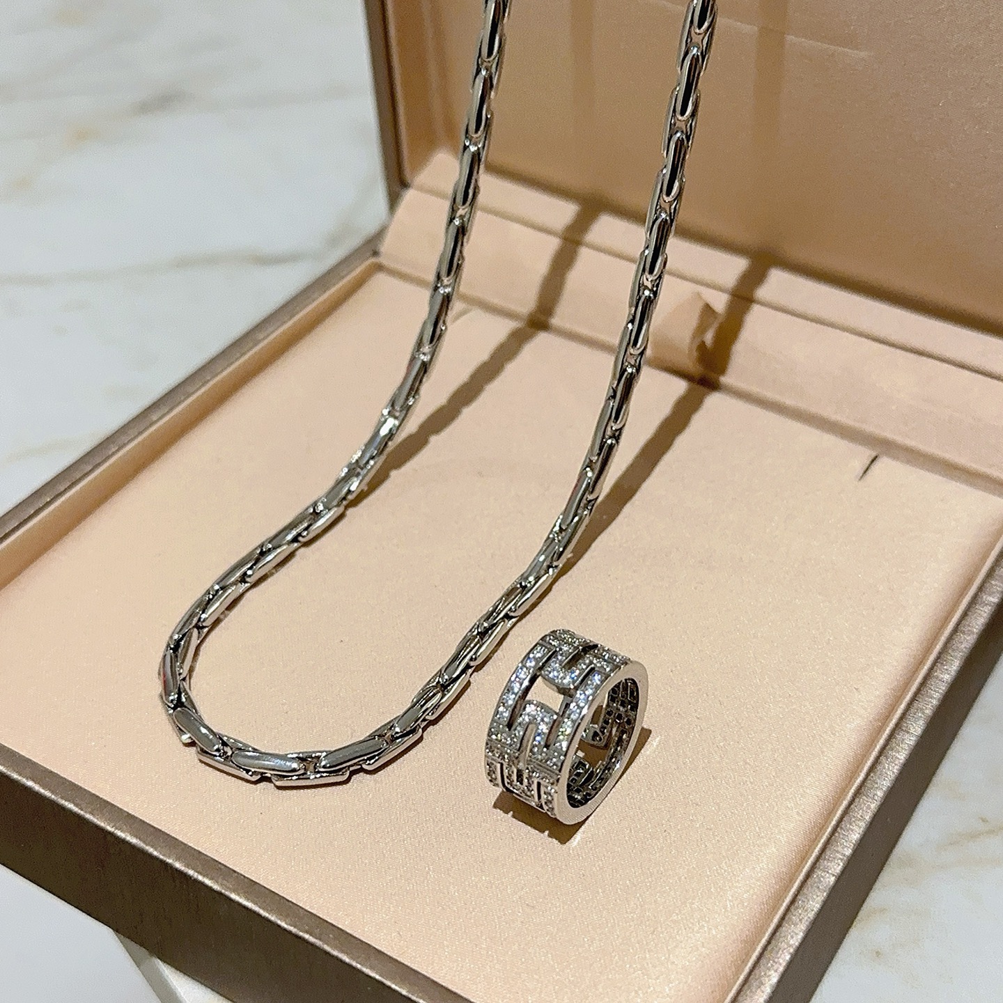Bvlgari Parentesi necklace silver-toned white gold with pave set clear diamonds 50cm