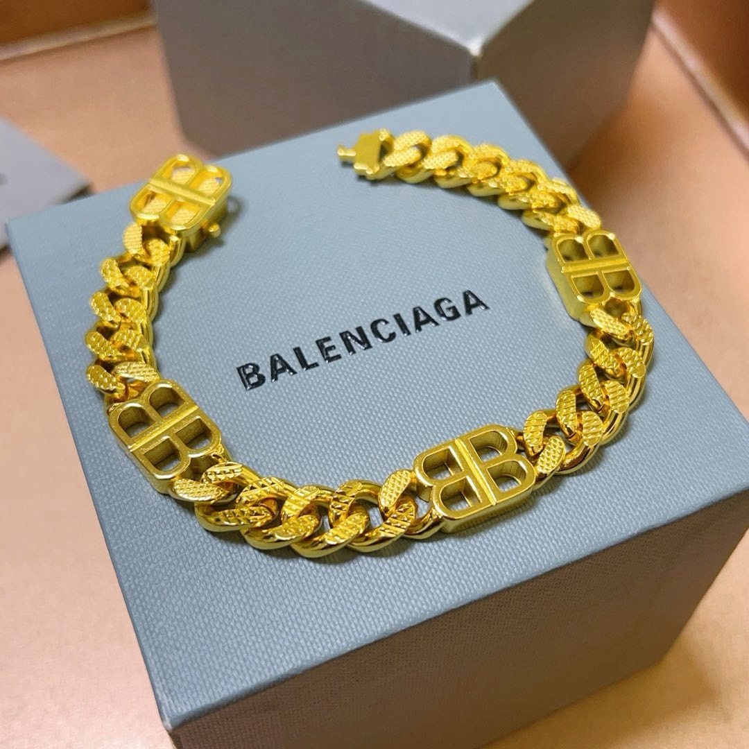 Luxury necklace 24cm