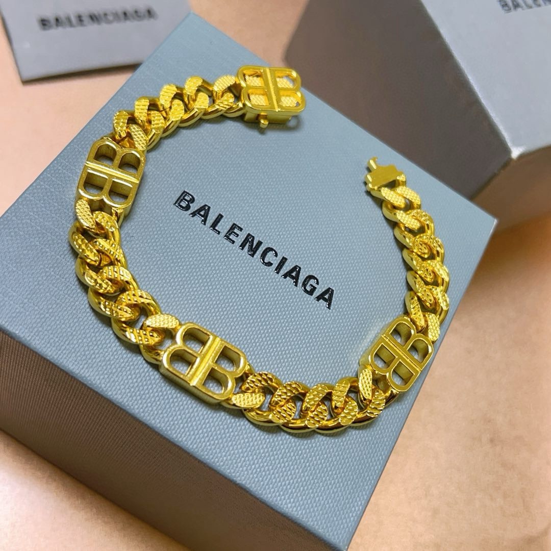 Luxury necklace 24cm