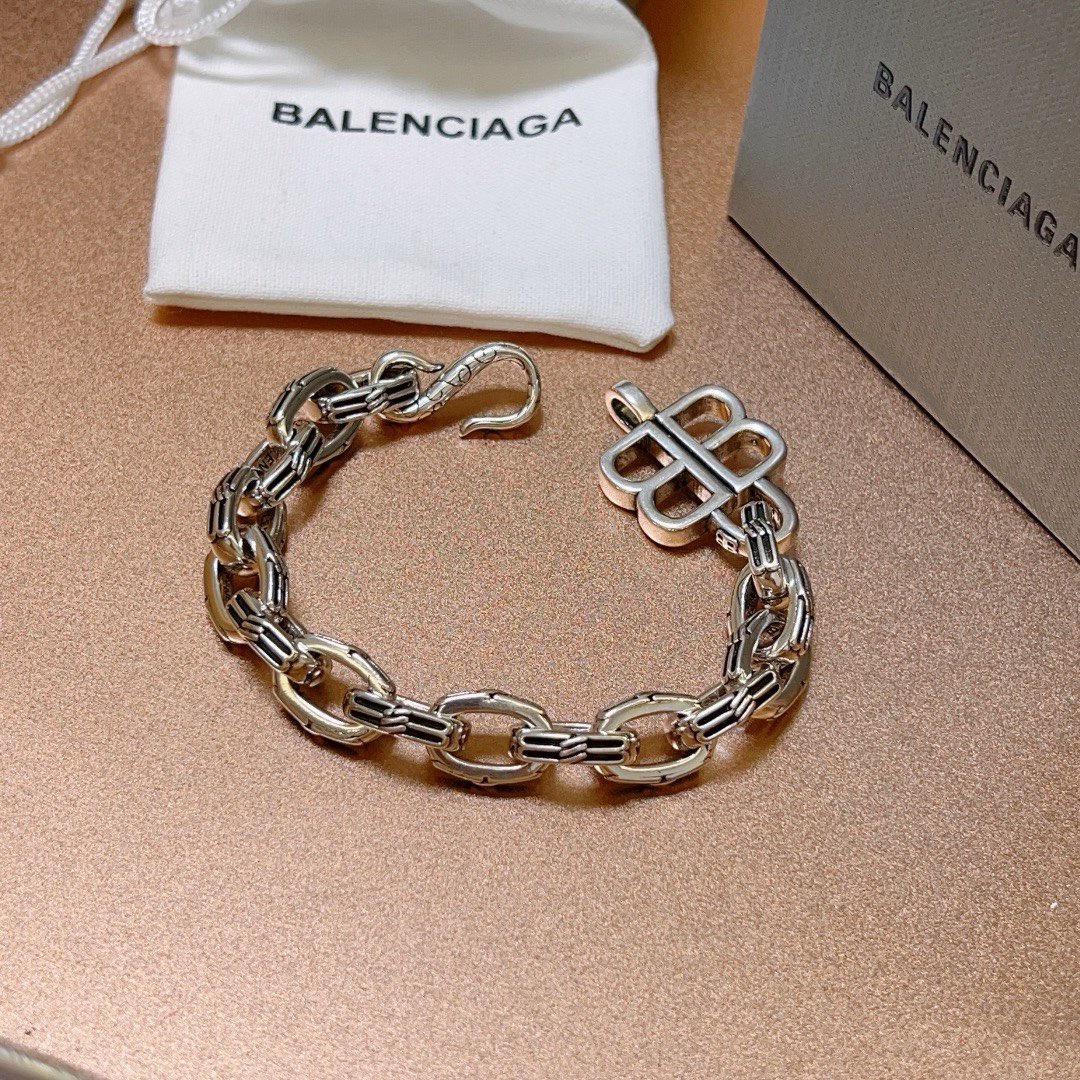 Luxury necklace 24cm