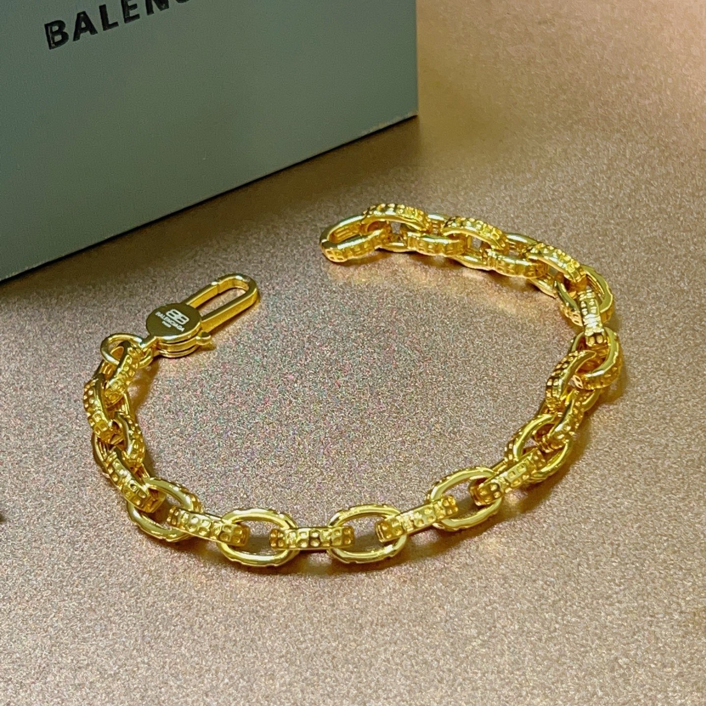 Luxury necklace 24cm