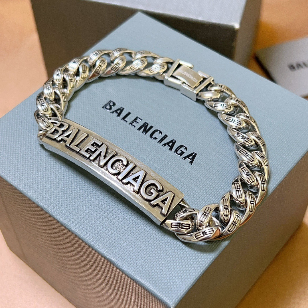 Luxury necklace 24cm