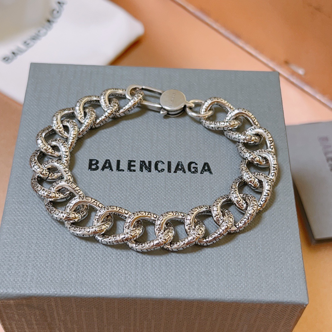Luxury necklace 22cm