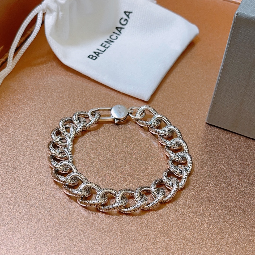 Luxury necklace 22cm