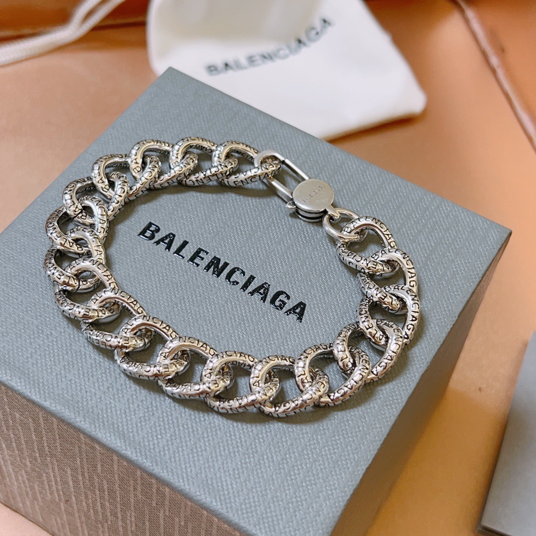 Luxury necklace 22cm