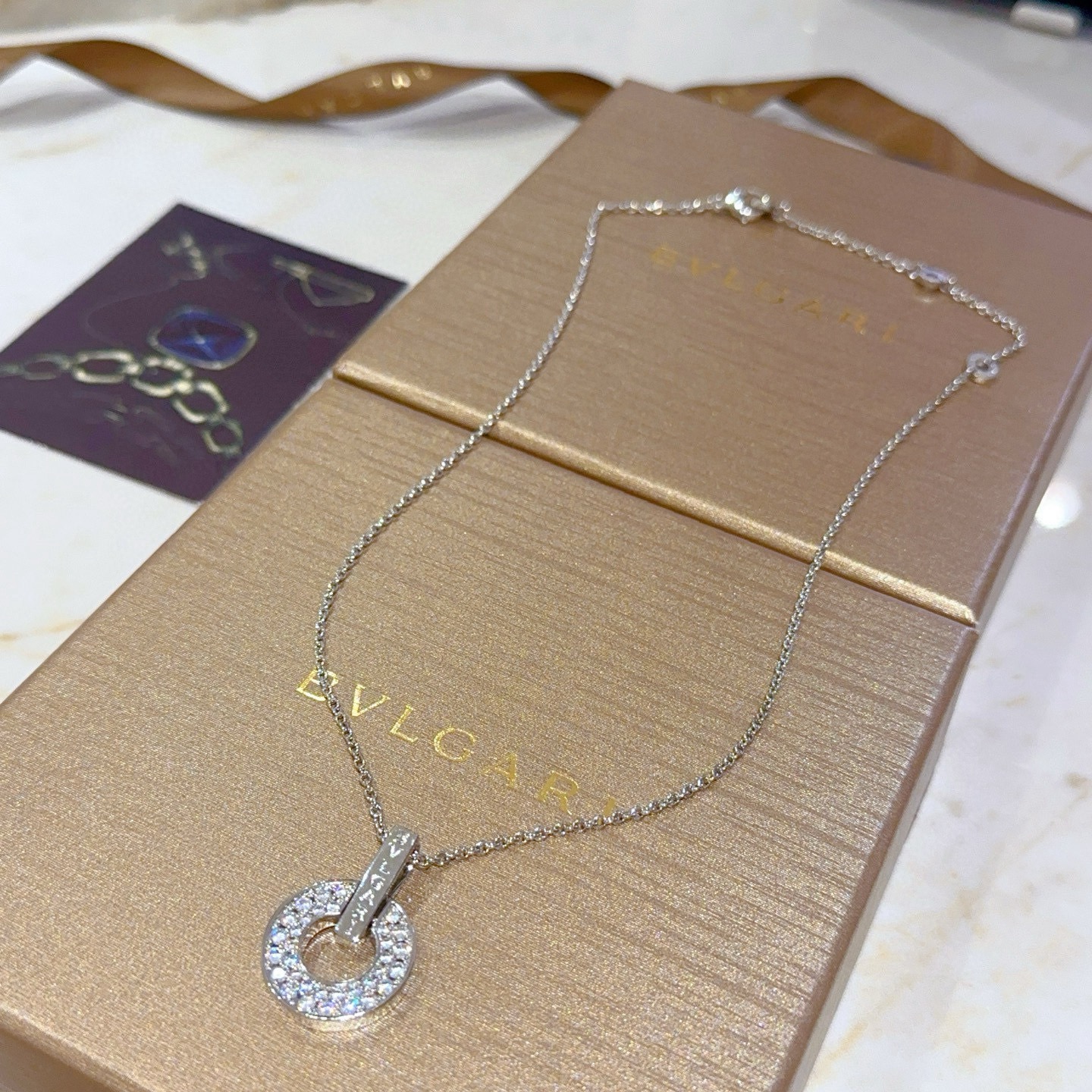 Bvlgari Bvlgari Bvlgari necklace silver-toned white gold with clear pave diamonds 40-45cm adjustable