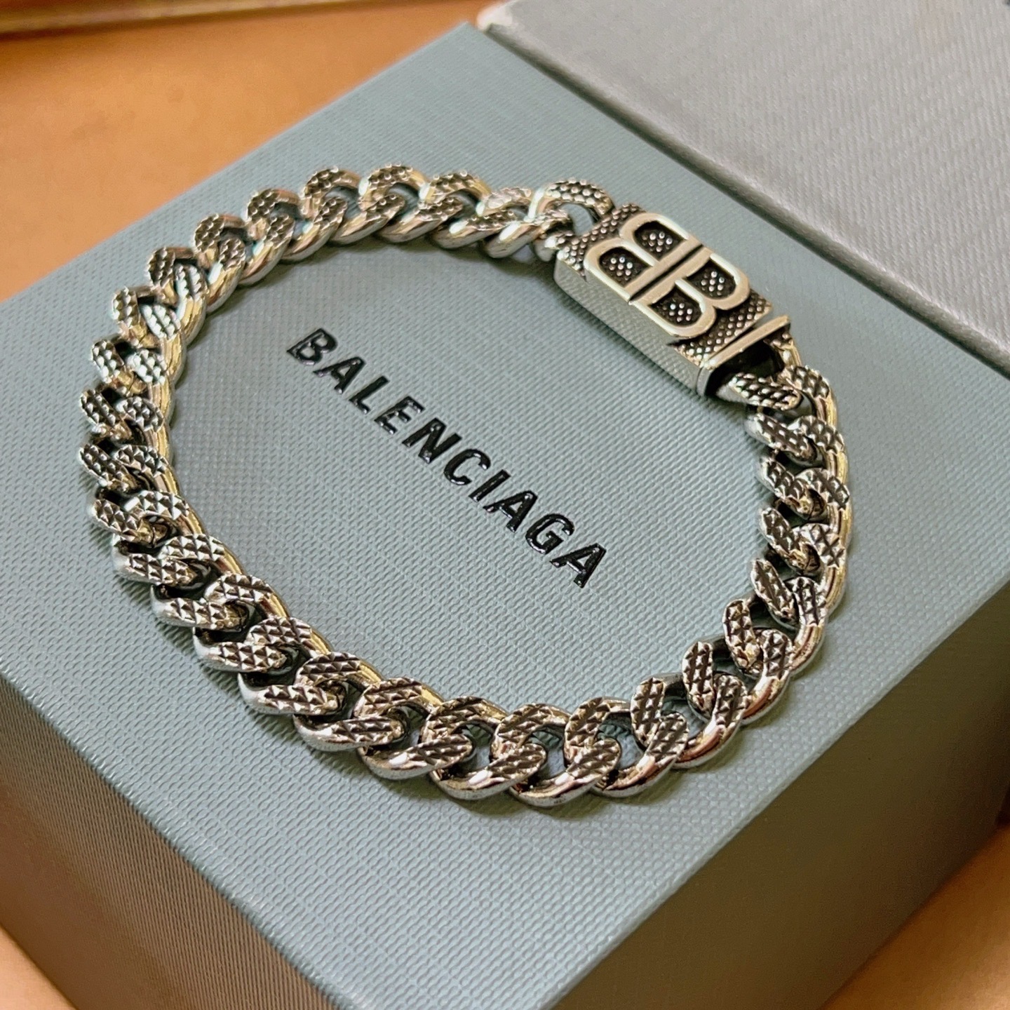 Luxury necklace 24cm
