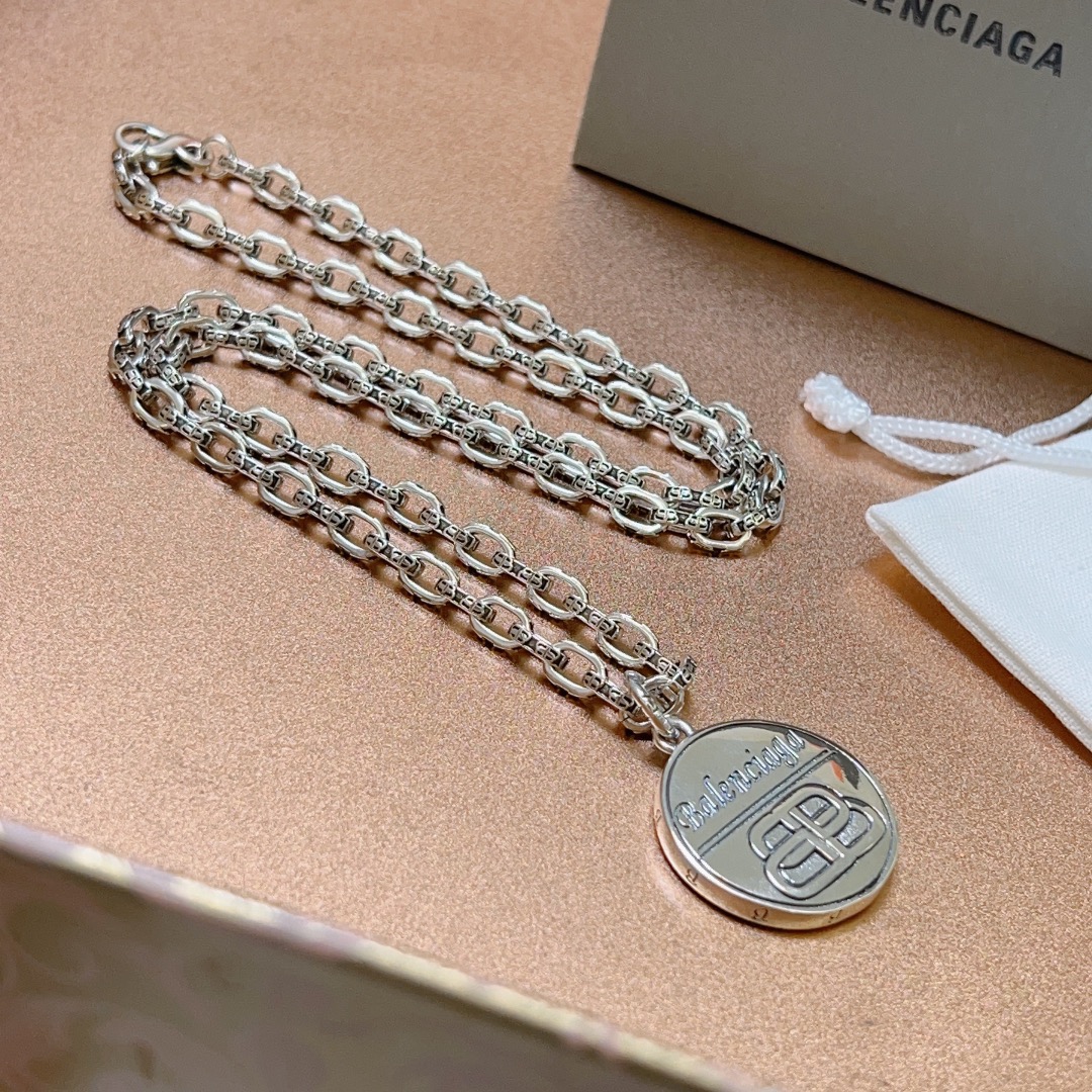 Luxury necklace