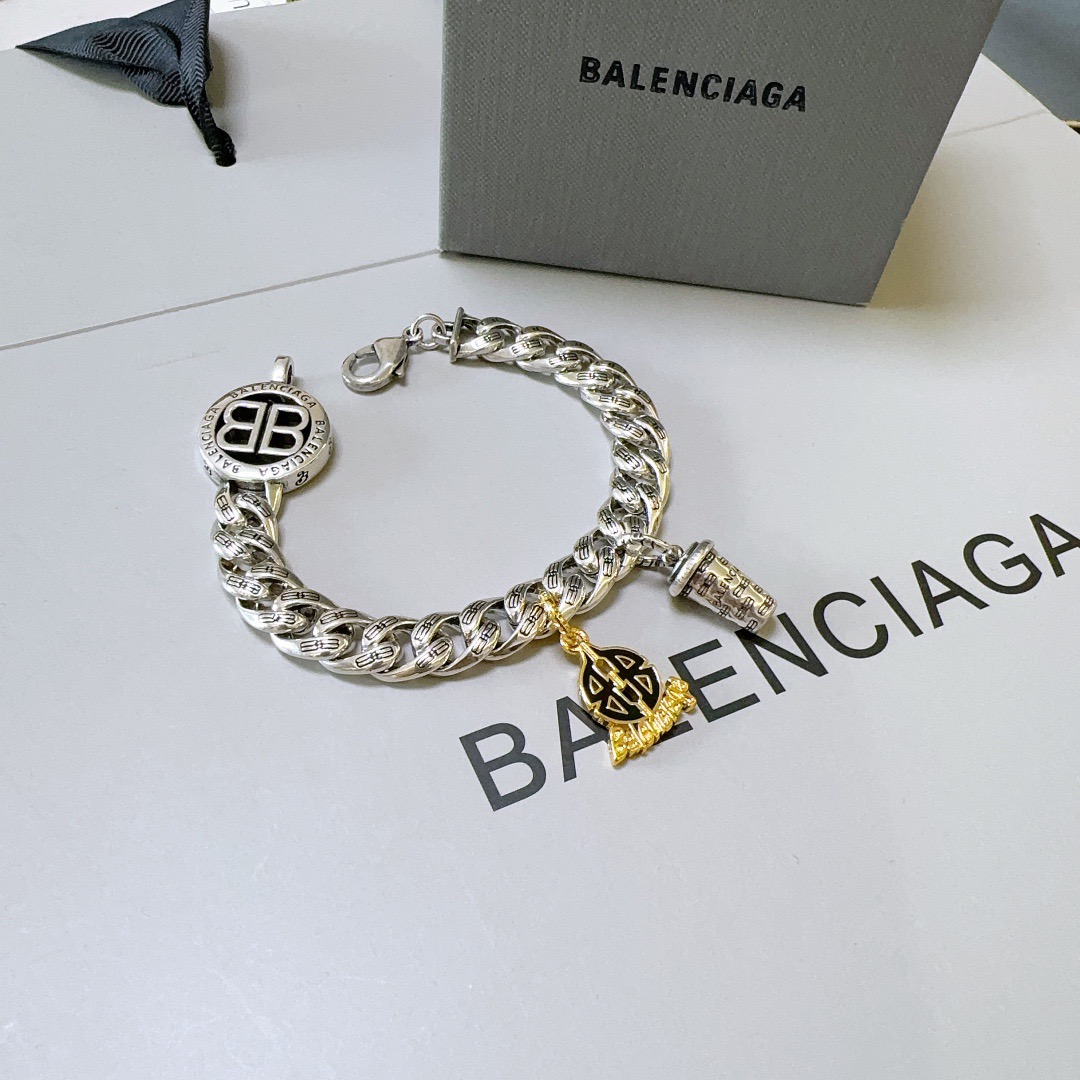 Luxury necklace 24cm