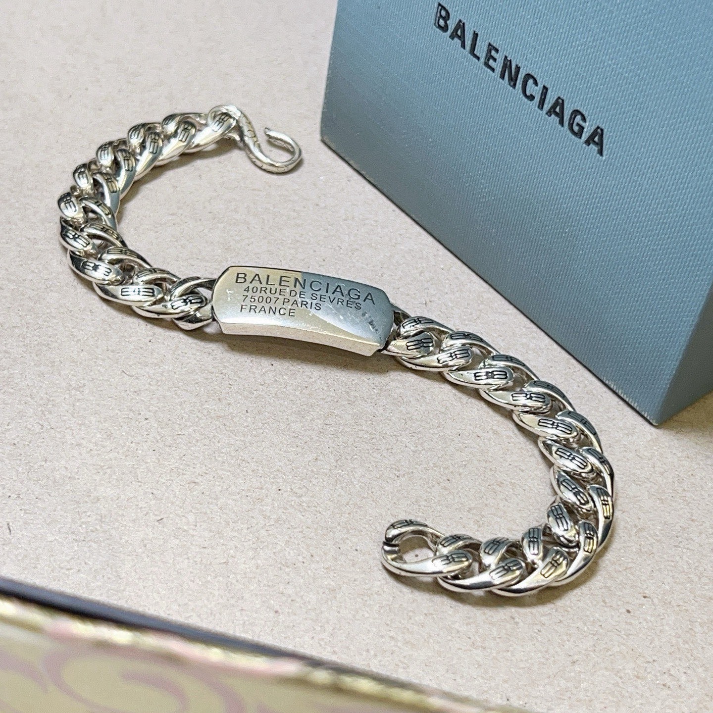 Luxury necklace 24cm
