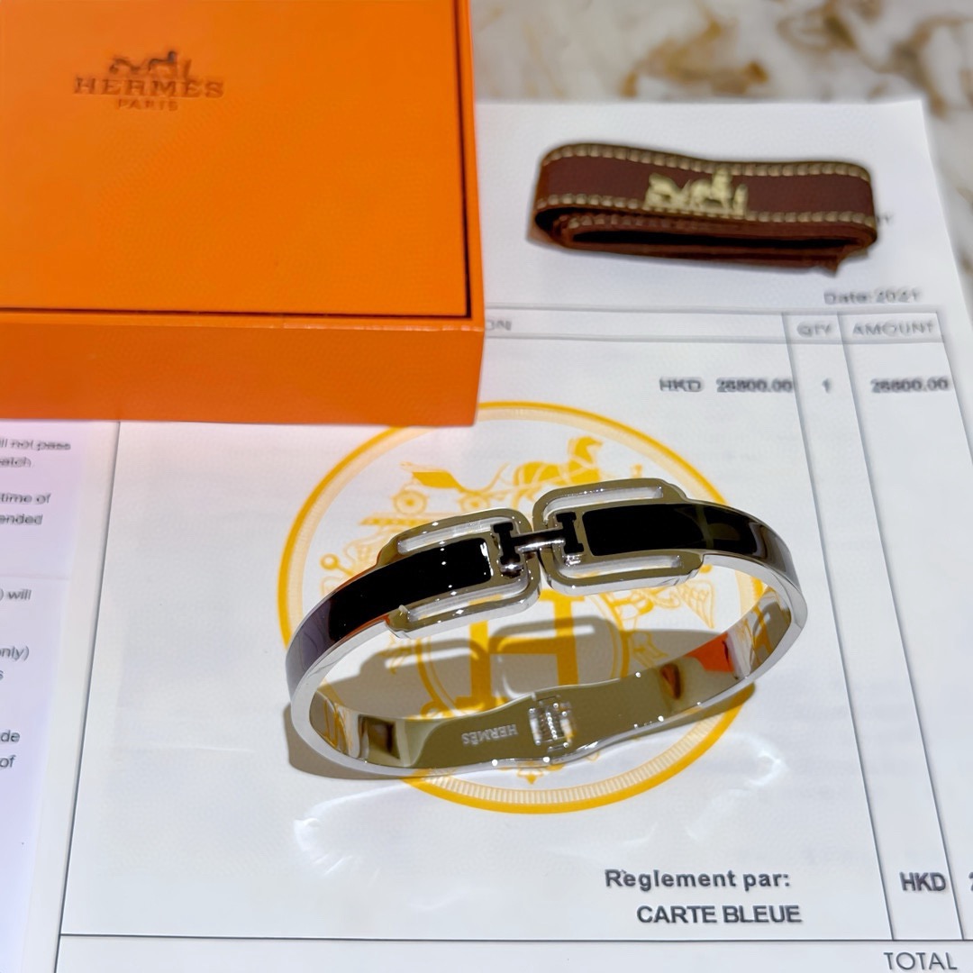 Bracciale Hermes Clic H in metallo argentato con smalto nero 17 cm