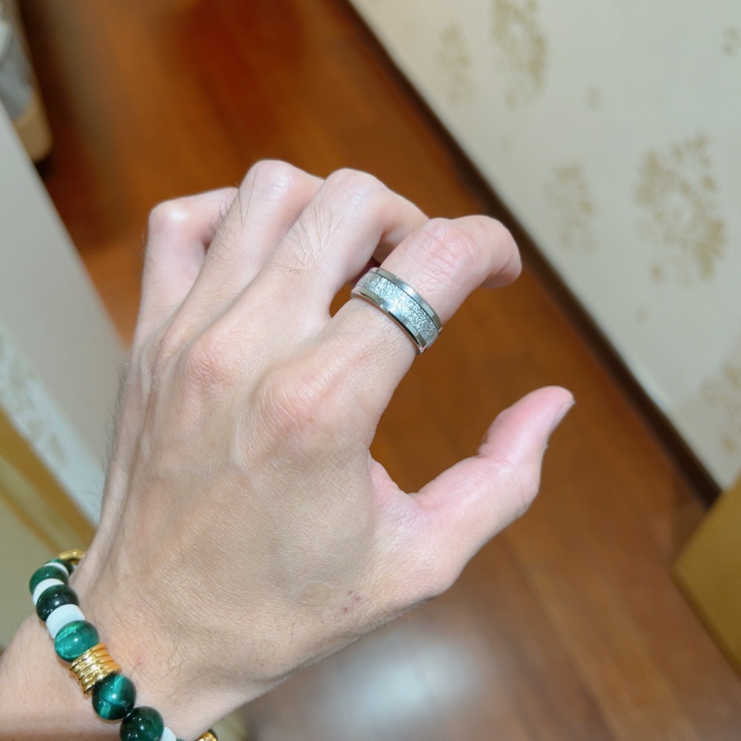 Bvlgari B zero1 ring silver white gold with diamond-paved textured band 10