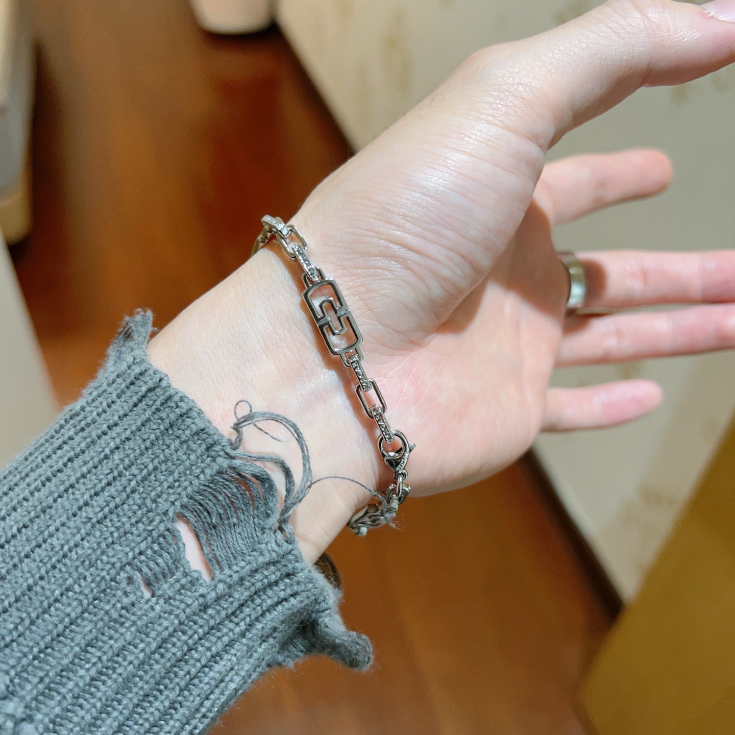 Bvlgari Parentesi bracelet silver-toned metal with clear diamond accents 18