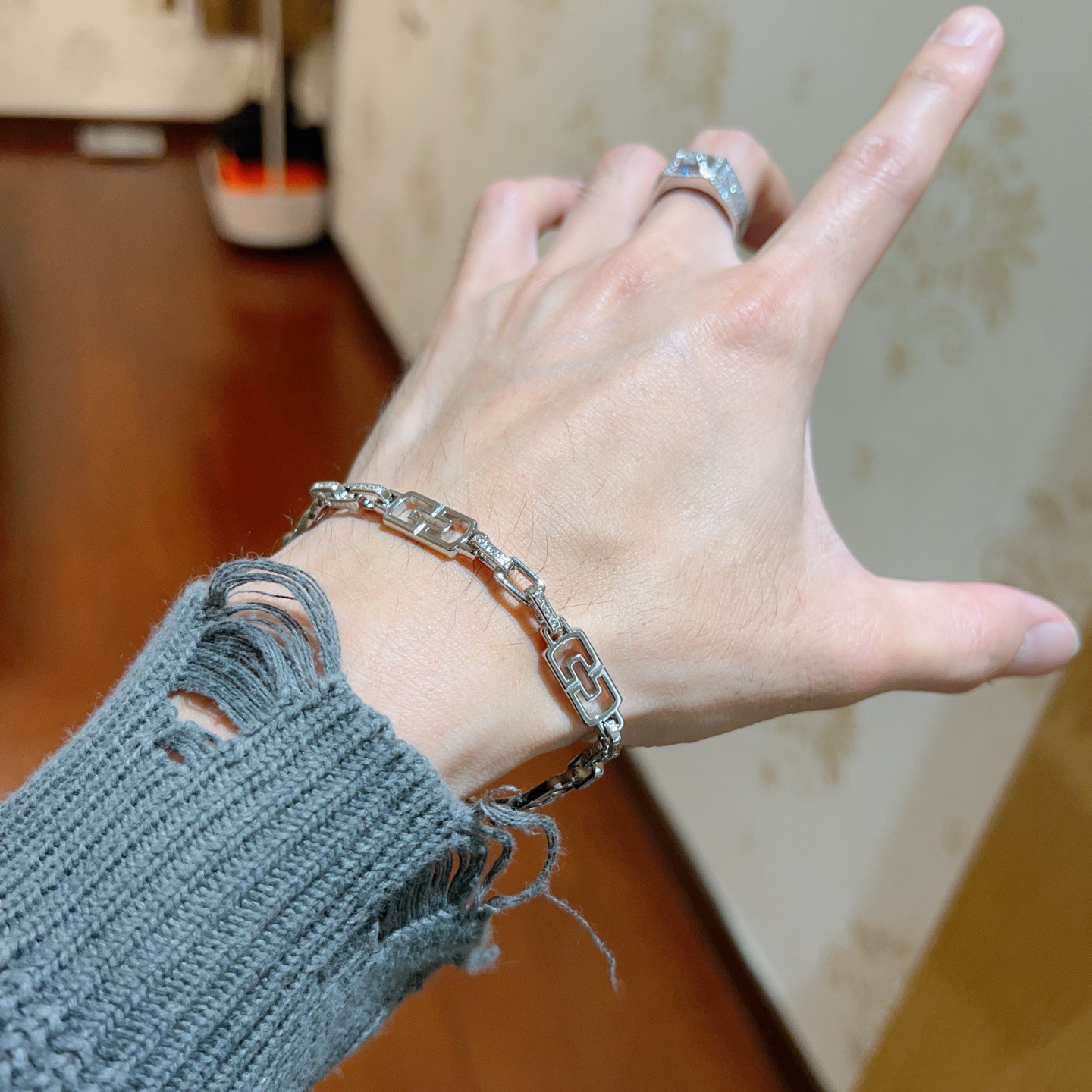 Bvlgari Parentesi bracelet silver-toned metal with clear diamond accents 18