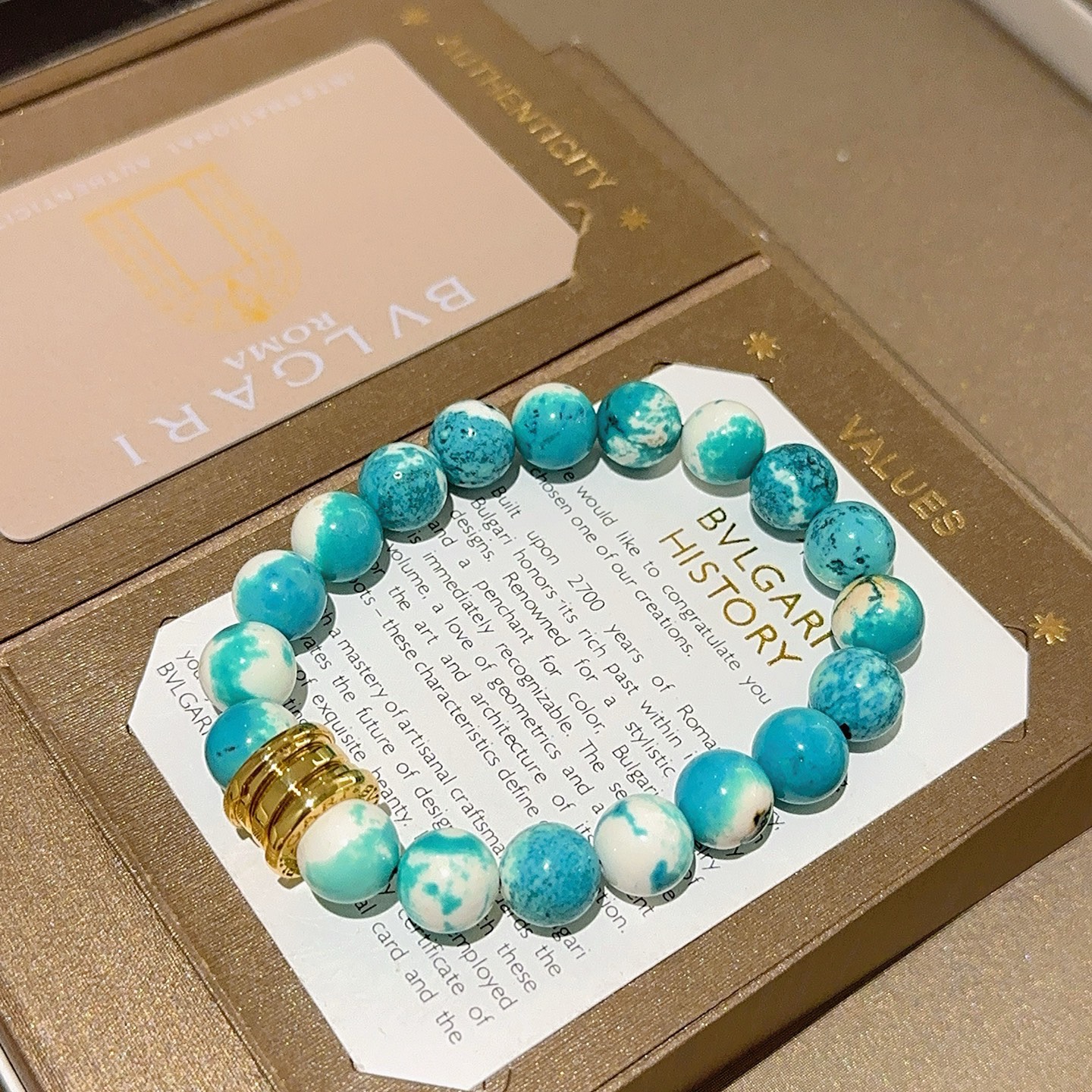 Bvlgari DIVAS DREAM bracelet yellow gold with turquoise and white marbled beads 18