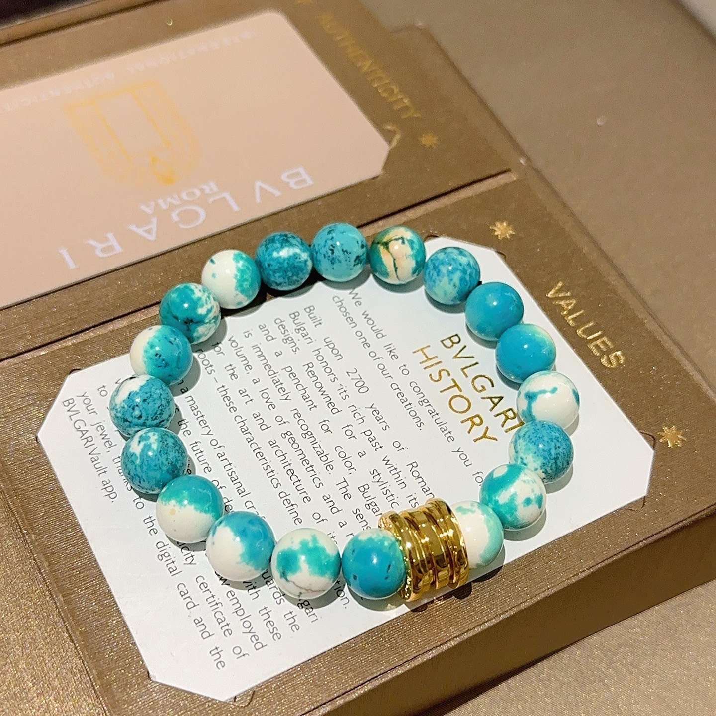 Bvlgari DIVAS DREAM bracelet yellow gold with turquoise and white marbled beads 18