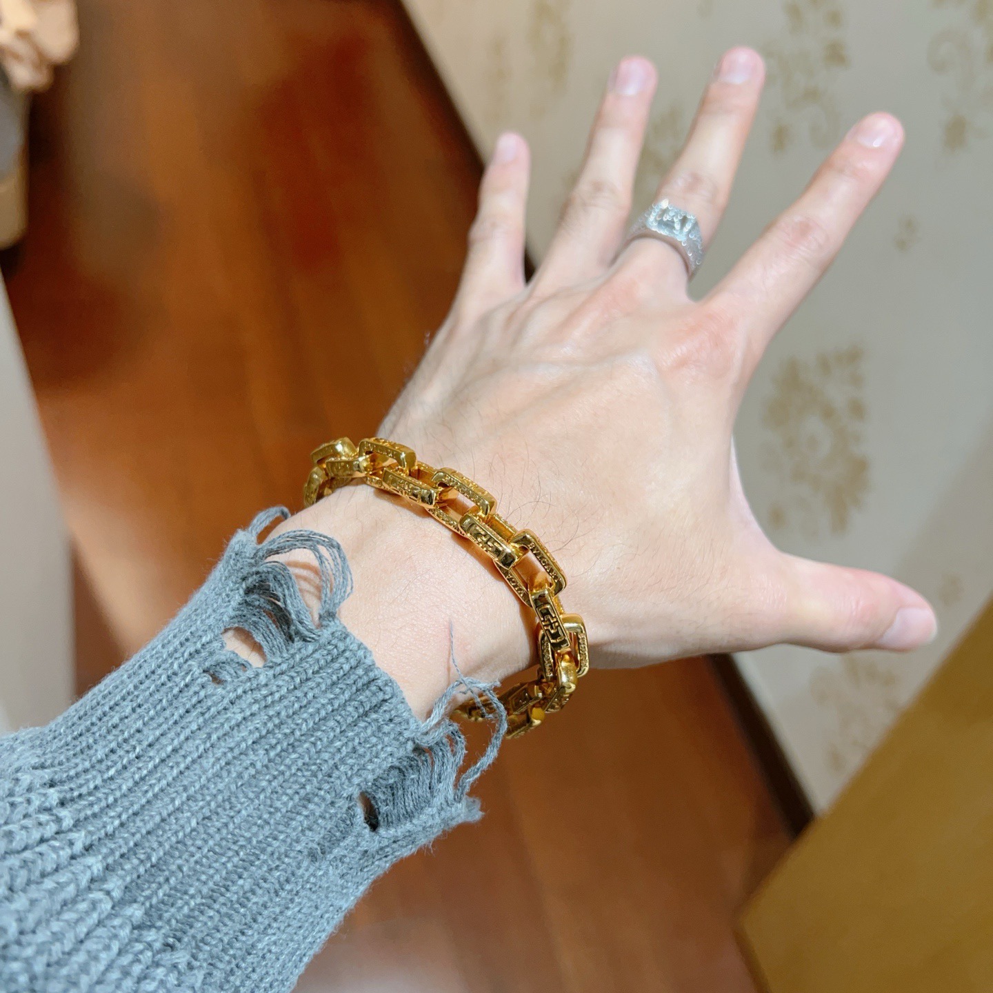 Bvlgari Bvlgari V Chain bracelet 18k yellow gold 20