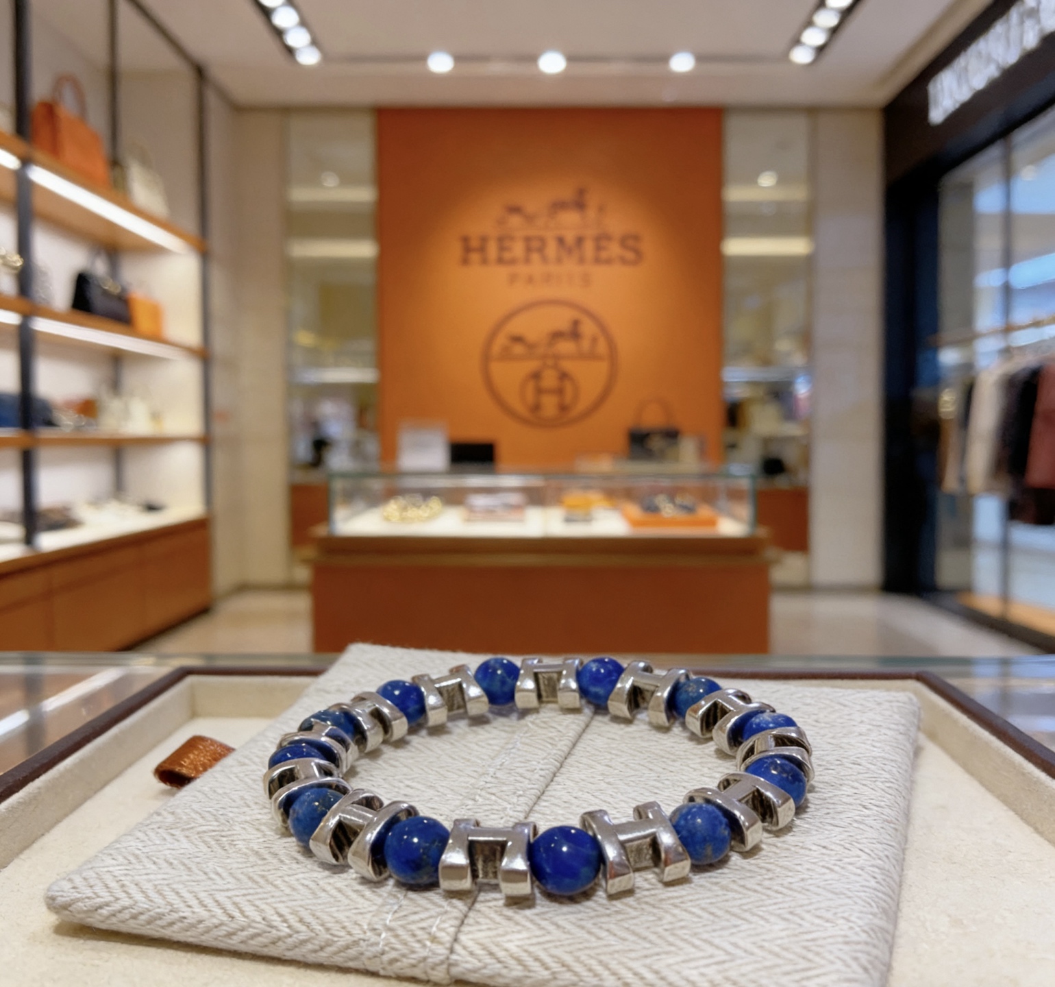 Pulsera Hermes Anger Forest H d Ancre Metal plateado con cuentas de lapislázuli azul 19cm