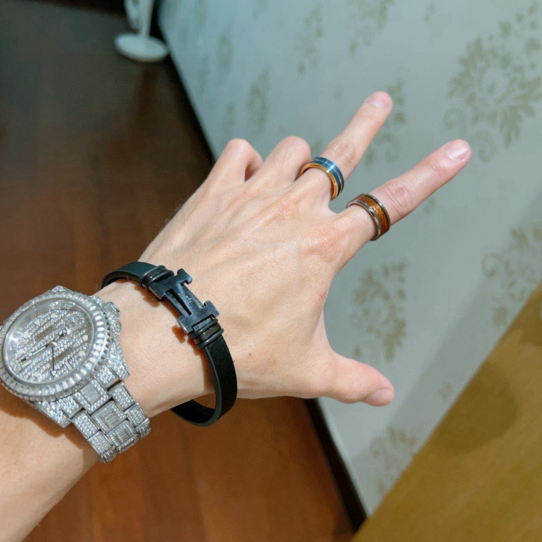 Bracciale Hermes Clic H metallo nero opaco pelle nera 19 cm