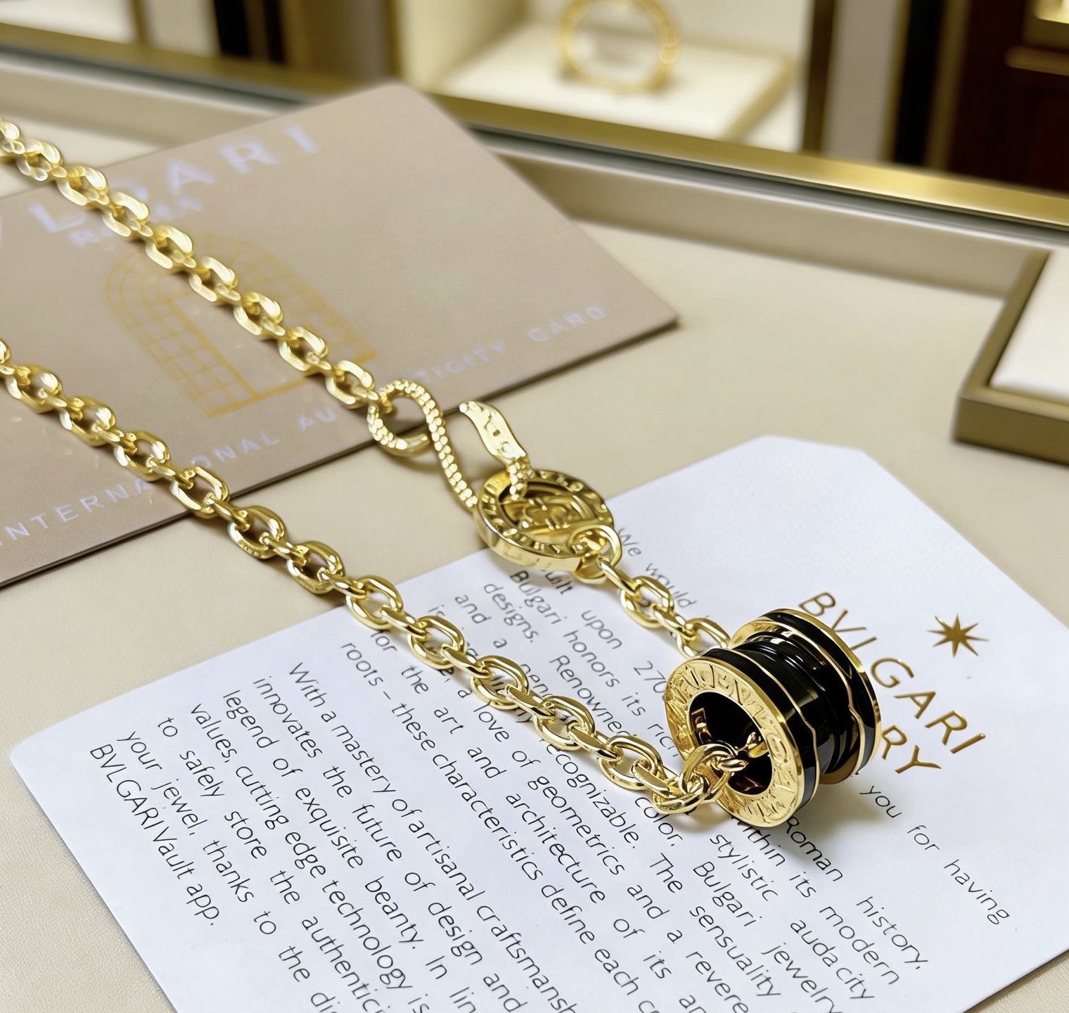 Bvlgari B zero1 necklace 18K yellow gold with black ceramic 60cm