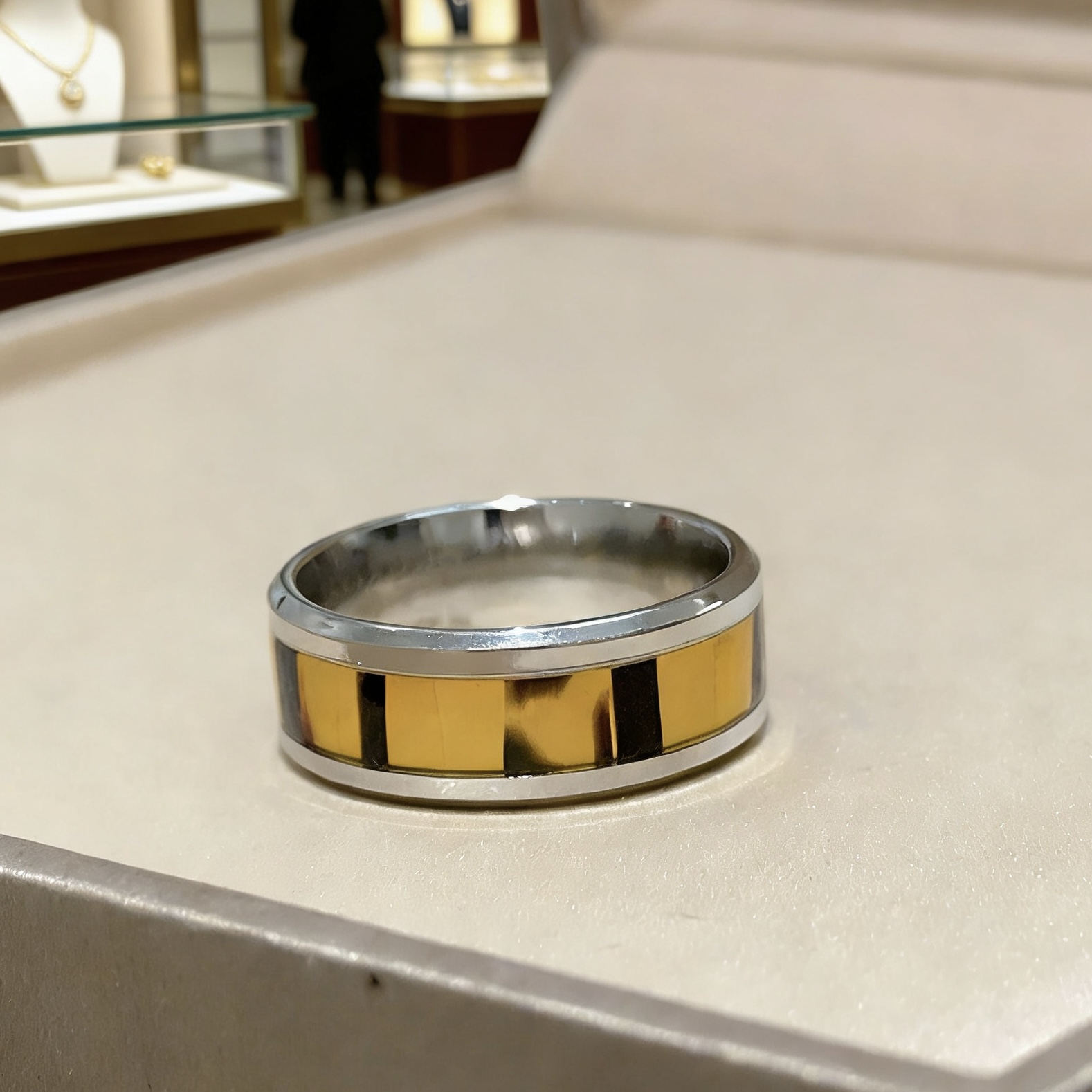 Bvlgari B zero1 ring Silver-toned stainless steel yellow gold black enamel 10