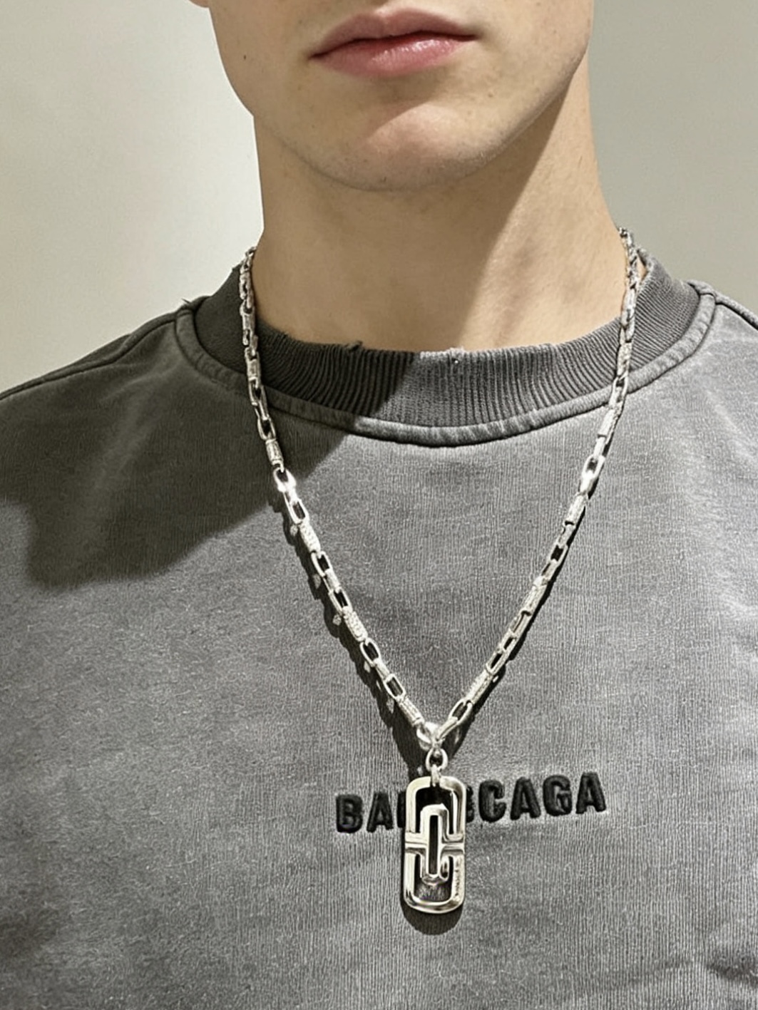 Bvlgari Bvlgari V necklace silver-toned metal 60cm