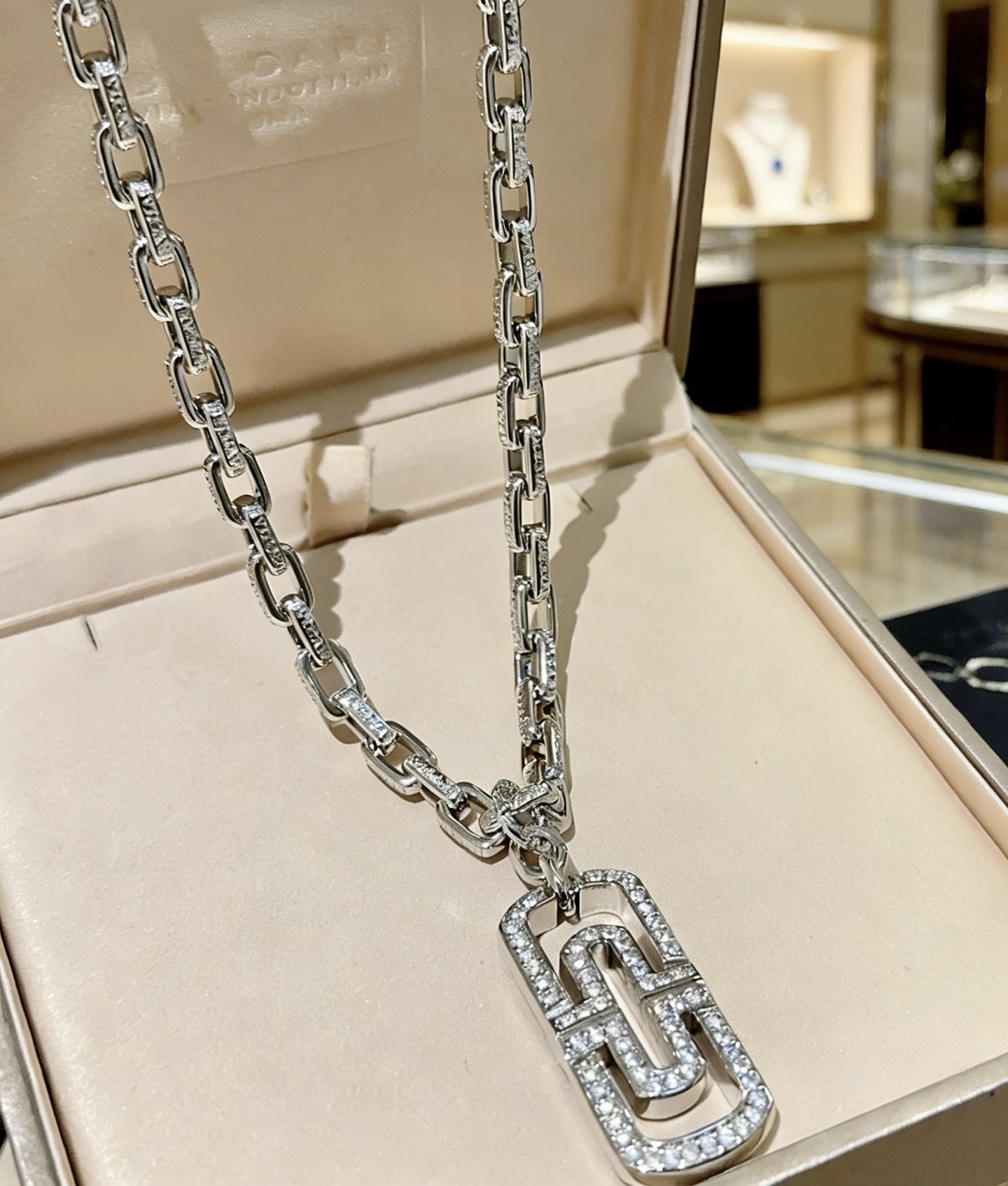 Bvlgari Parentesi necklace silver-toned metal with clear diamond pave accents 60cm