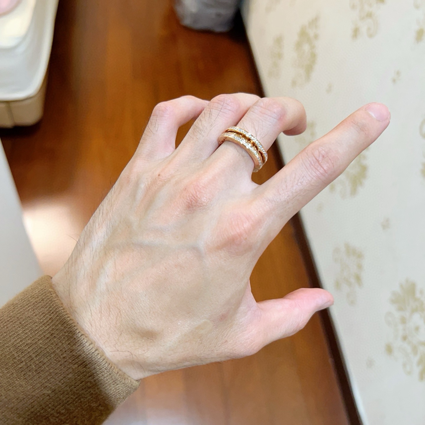 Bvlgari B zero1 ring 18k yellow gold with clear pave diamonds 10