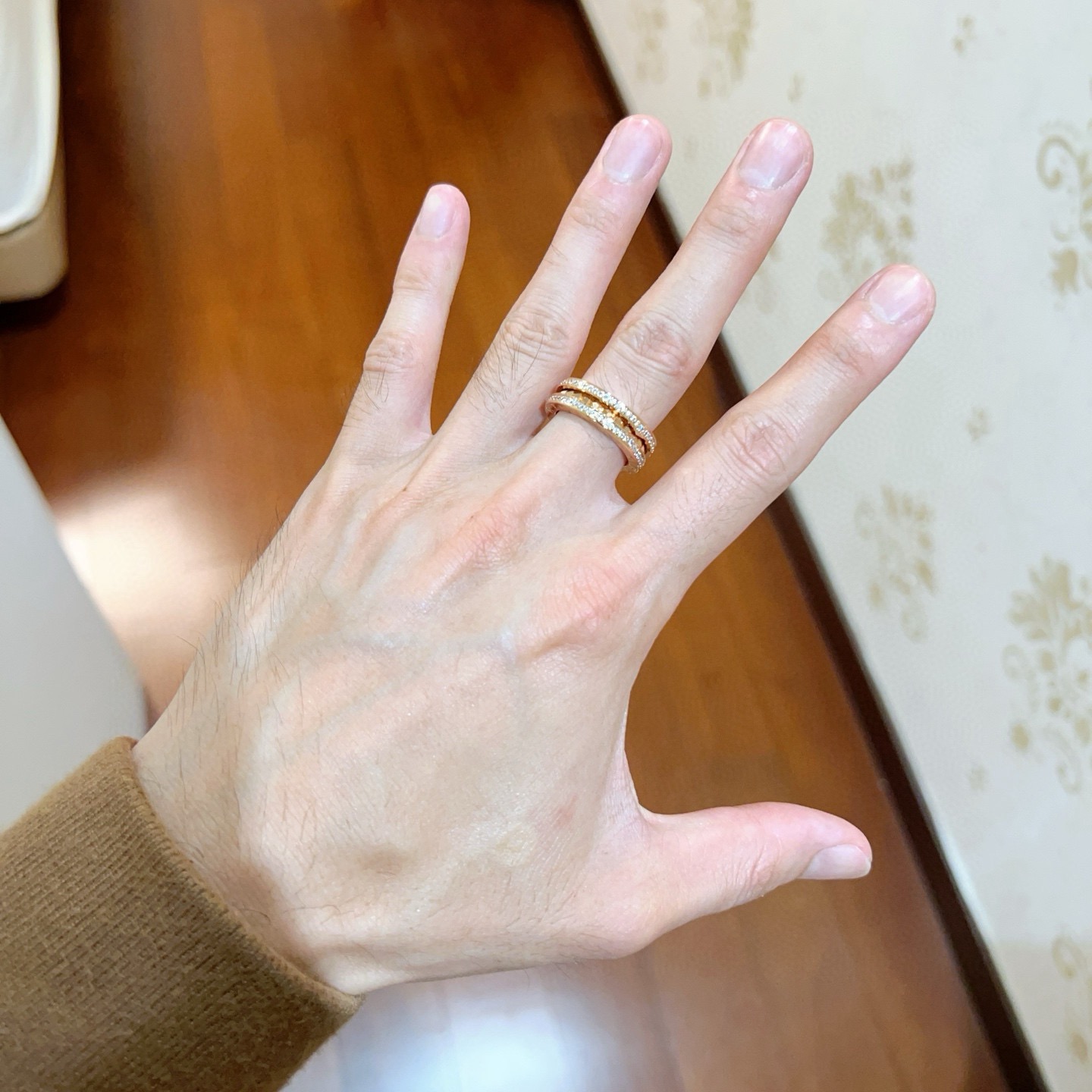 Bvlgari B zero1 ring 18k yellow gold with clear pave diamonds 10
