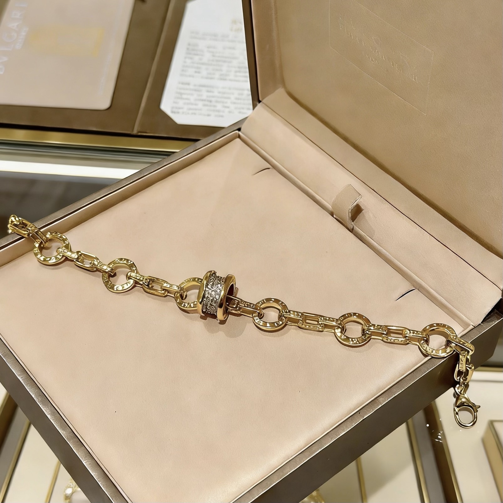 Bvlgari B zero1 bracelet yellow gold with pave diamonds 18