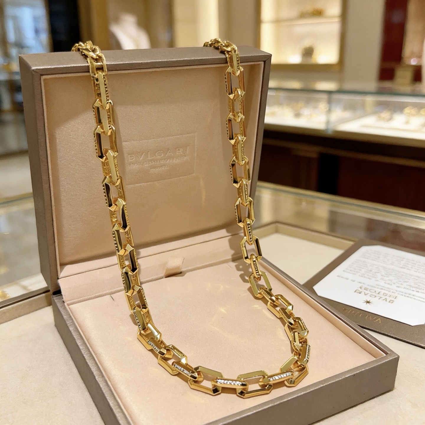 Bvlgari Bvlgari Bvlgari Chain necklace 18k yellow gold with clear diamond accents and black enamel detailing 50cm