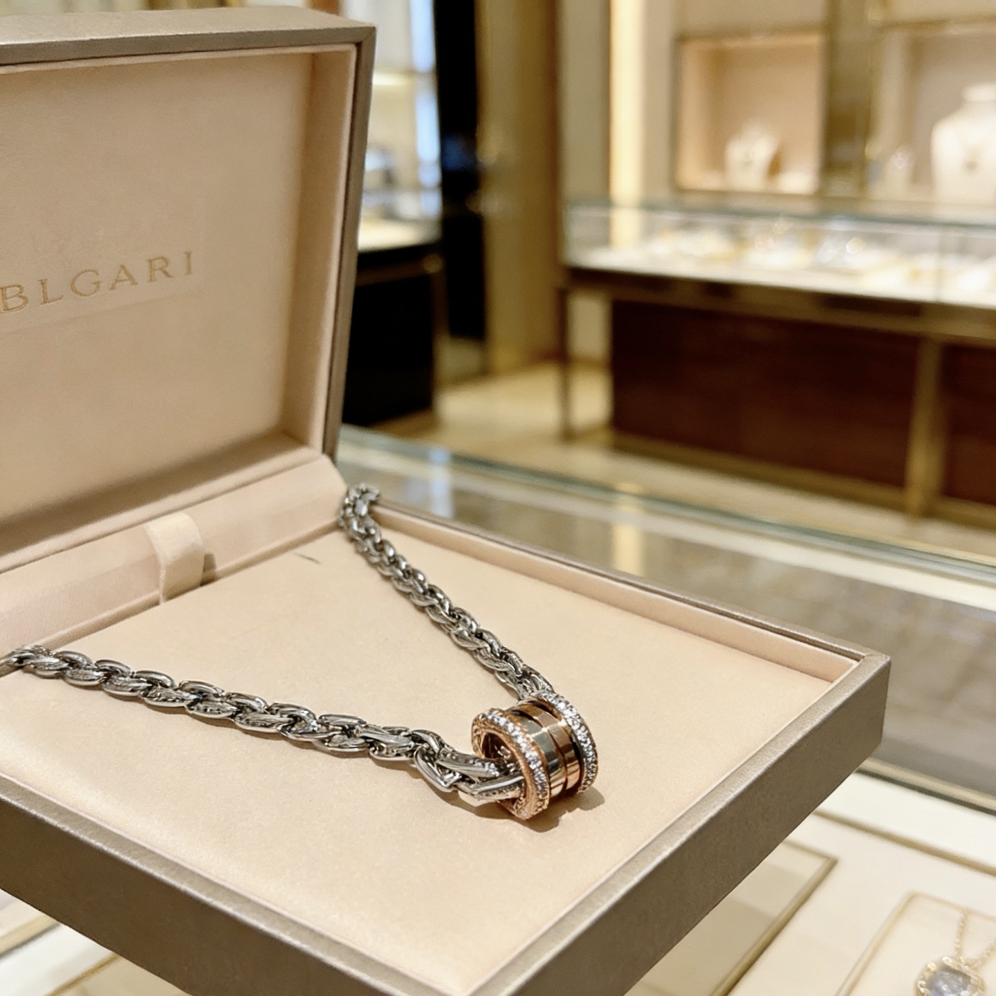 Bvlgari B zero1 necklace silver-toned white gold rose gold clear diamond accents 50cm