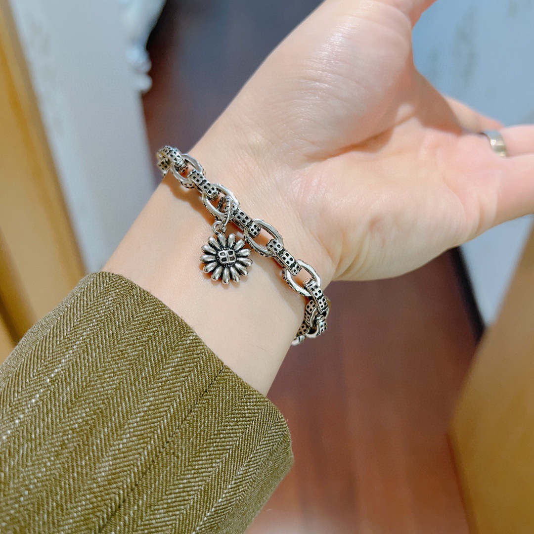 Luxury necklace 22cm
